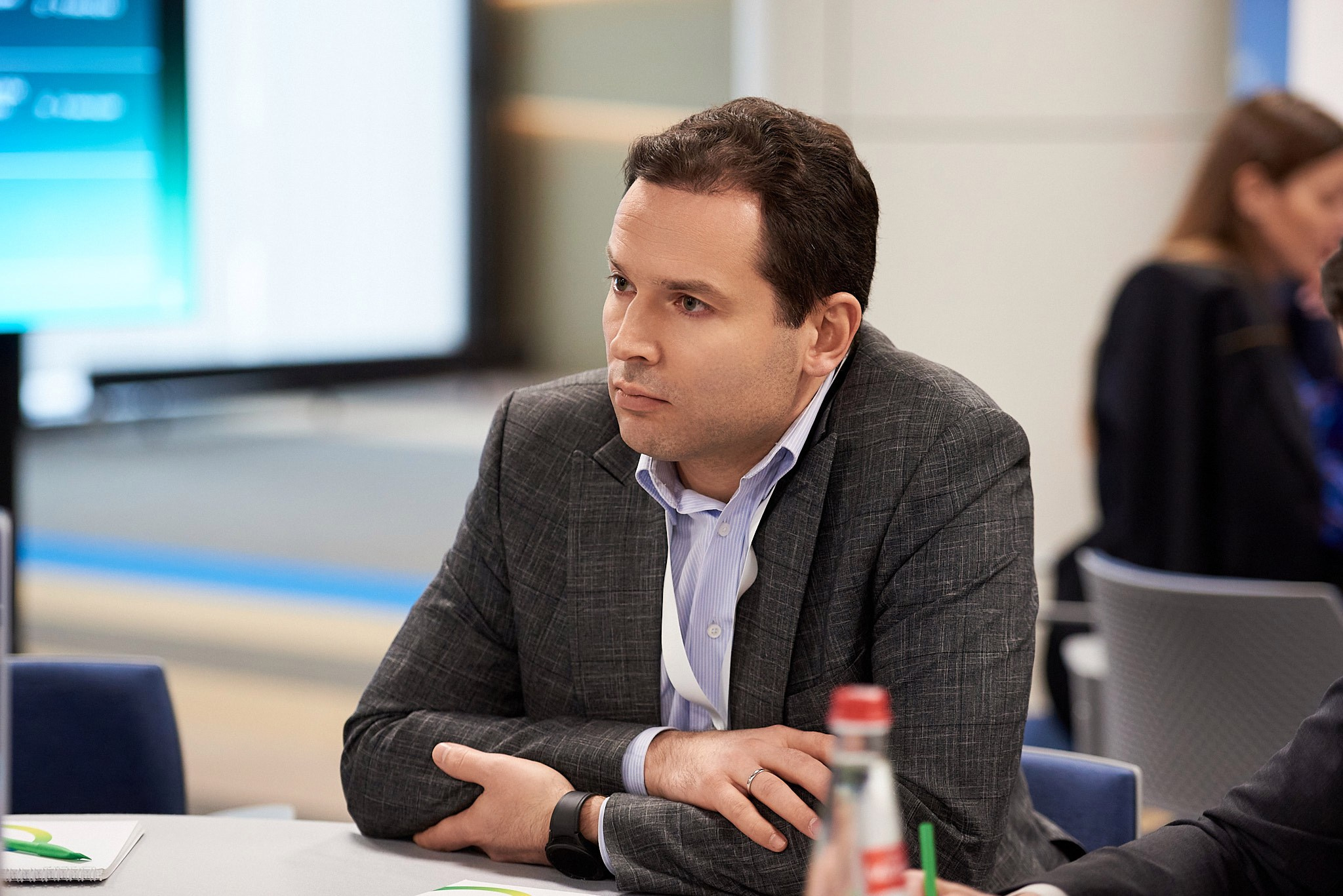 Дизайн-сессия ИИ трансформации Санкт-Петербурга. Иван Ступа, репортажный фотограф в Санкт-Петербурге и Ленинградской области