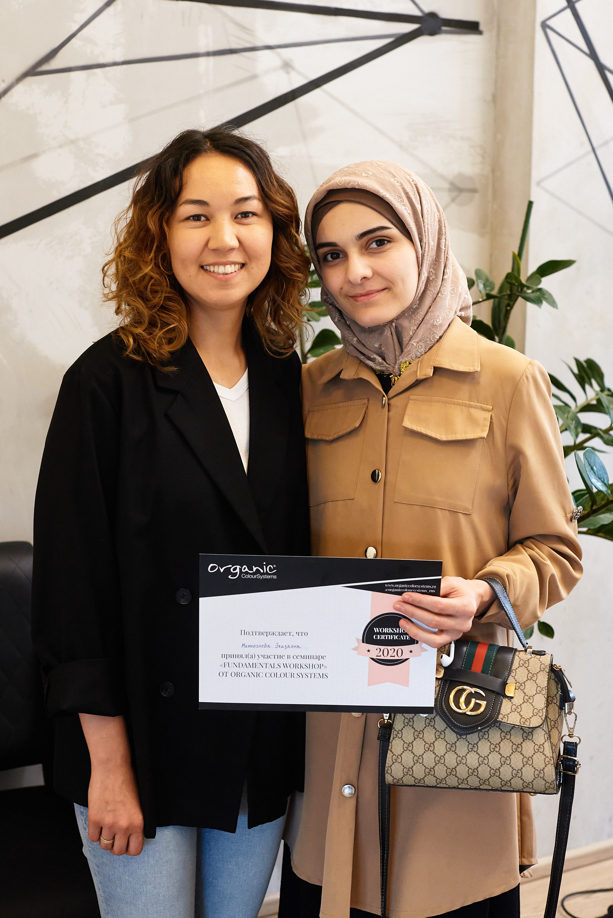 Репортажная съёмка базового семинара Organic Colour Systems. Артём Савиных — профессиональный фотограф в Москве | Репортажи, свадьбы, портреты