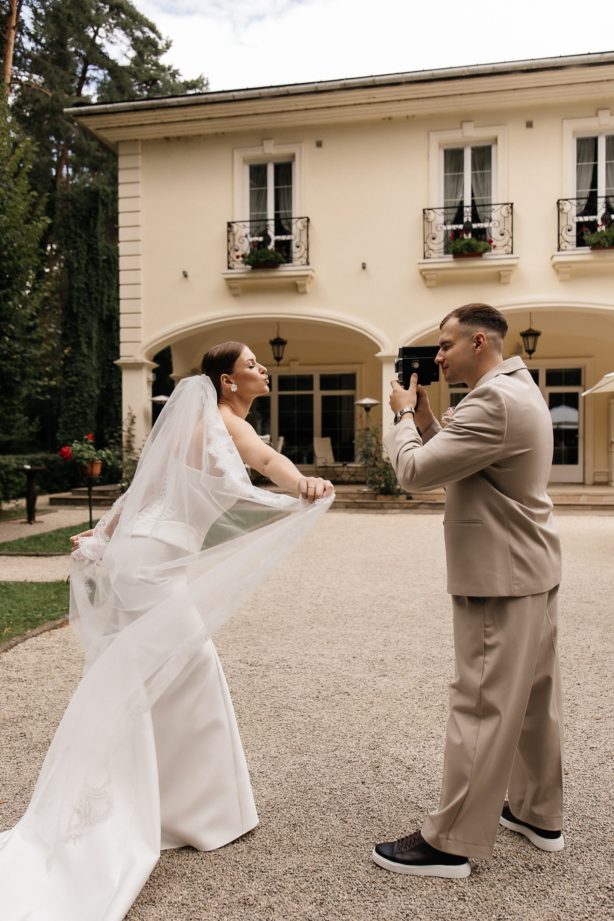 Свадьбная фотосессия в отеле Кронон (Гродно, Беларусь). Свадебный и семейный фотограф Виолетта Сидельникова. Краснодар, Россия, Беларусь, Европа