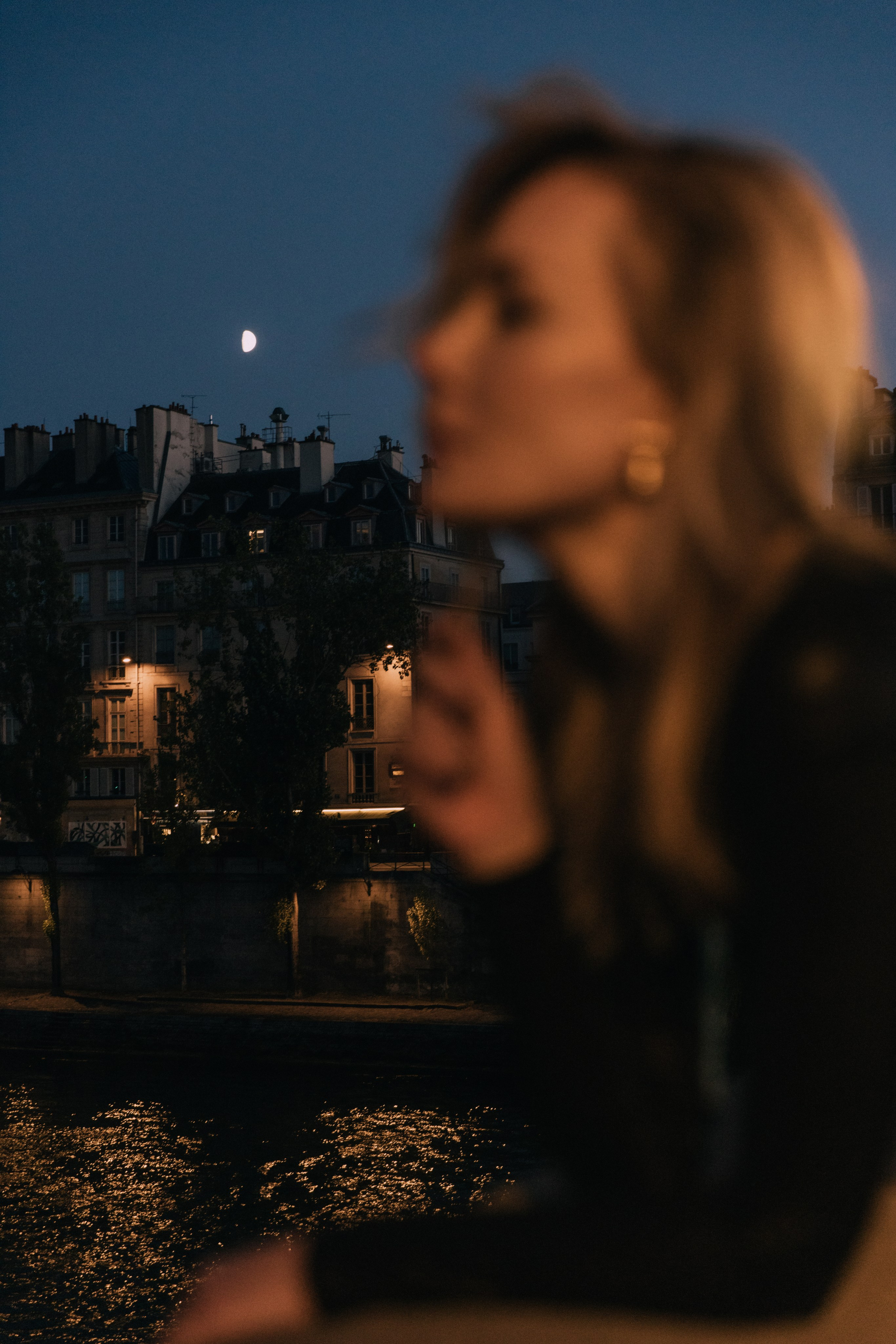 Mystical parisian. Photographer in Paris