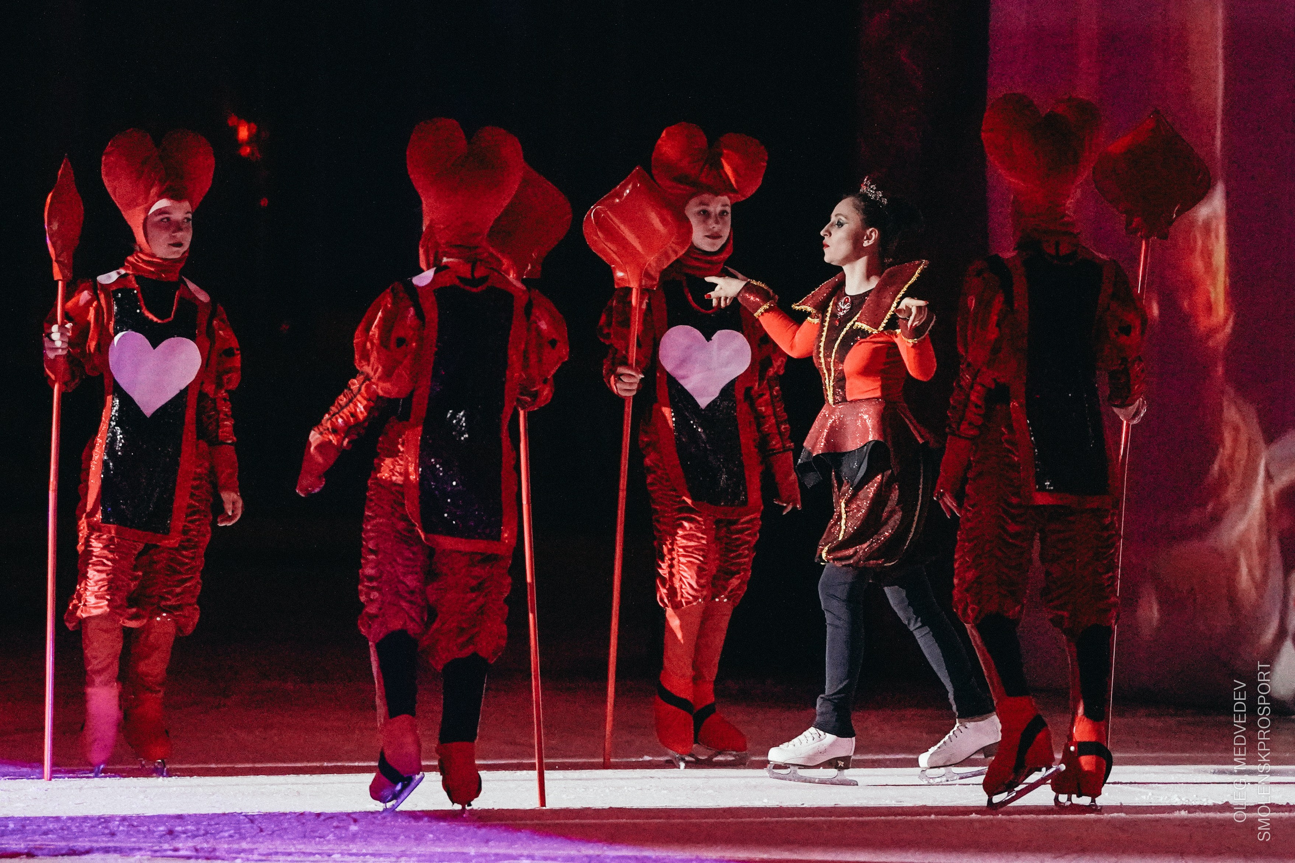 Алиса в стране чудес шоу на льду. Спортивный фотограф Олег Медведев | prosport67 | Смоленск