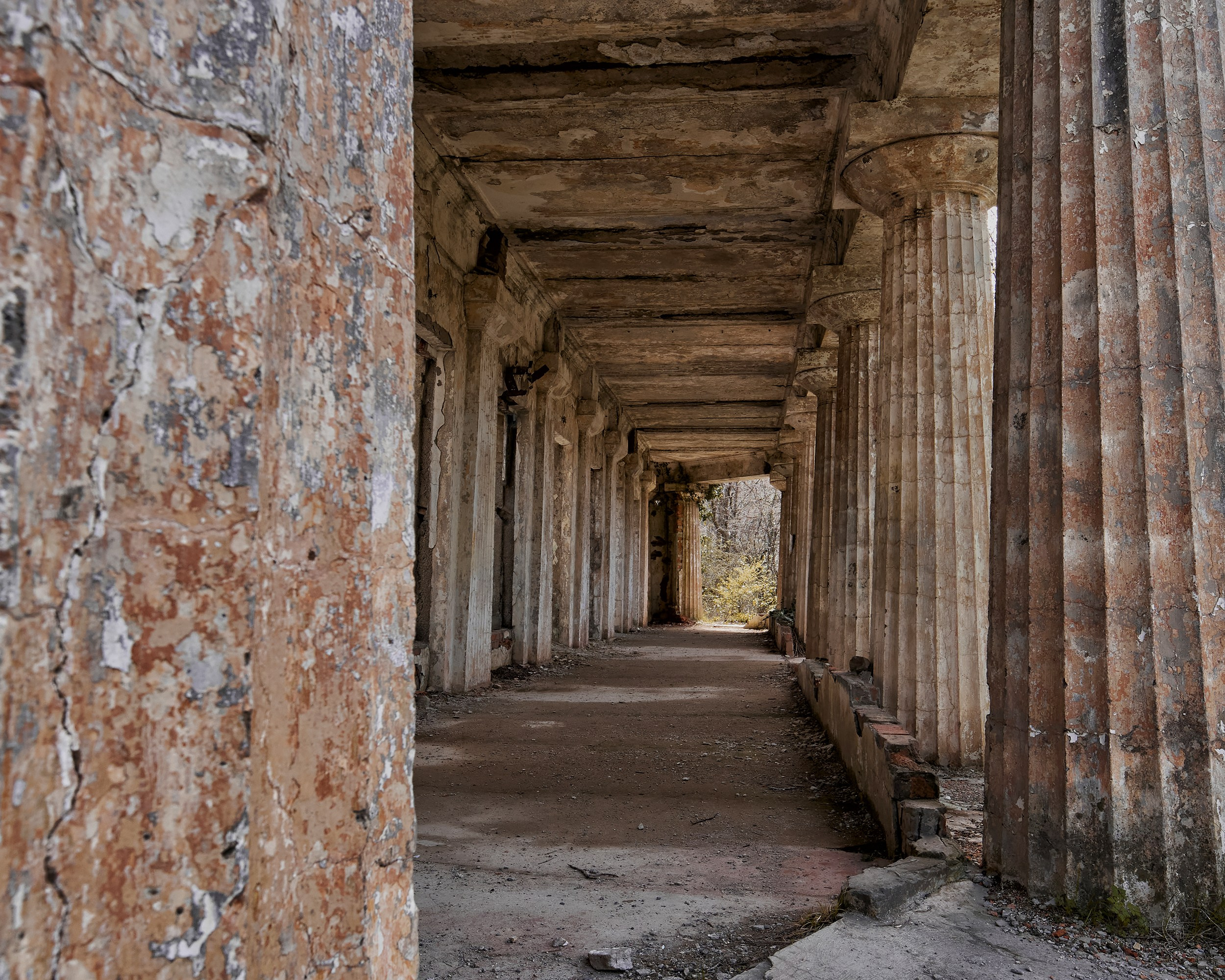 развалины дачи писателя Суворина, п. Ольгинка