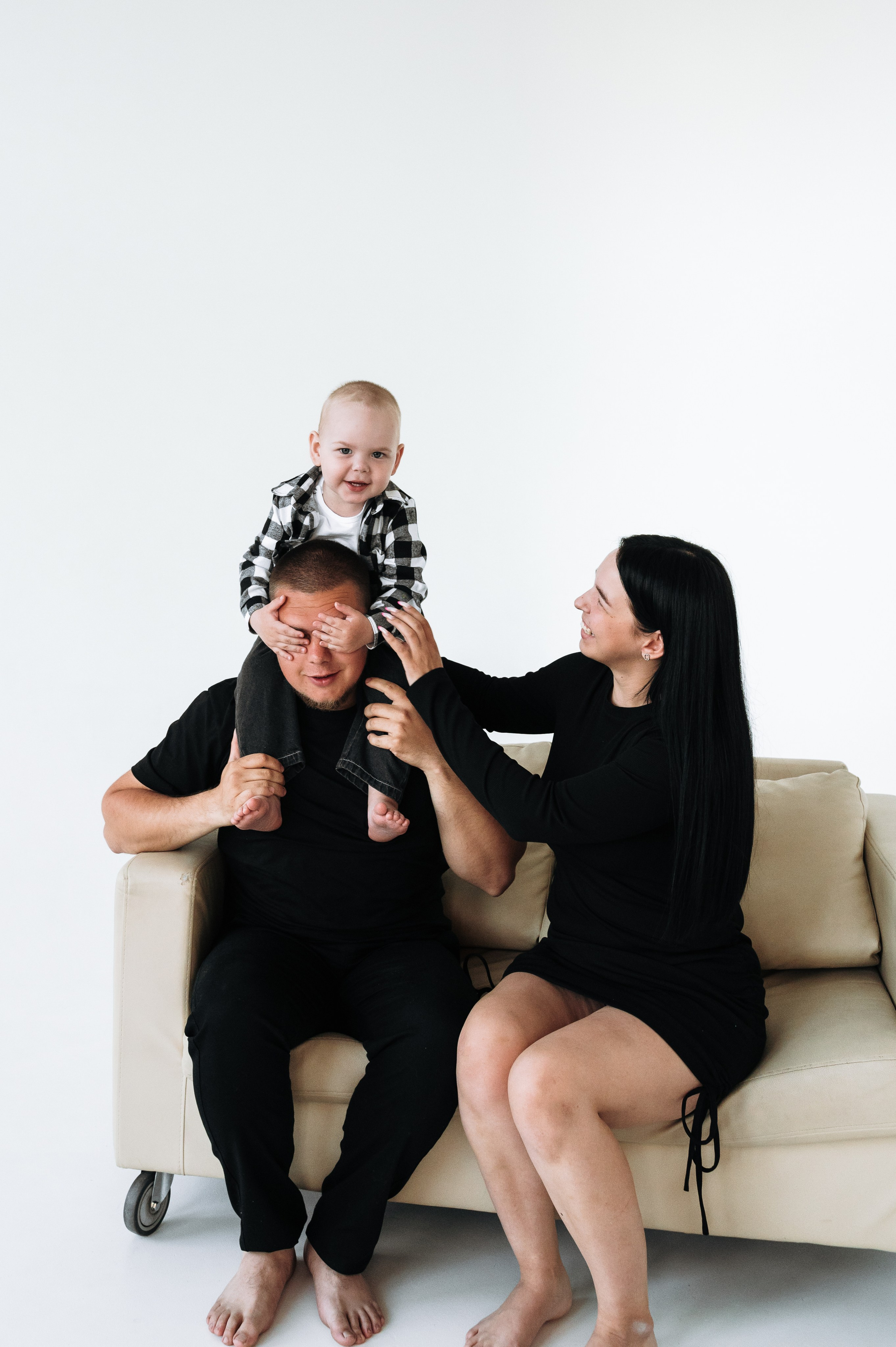 Фотосессия на день рождения мальчика 2 года. Портретный и семейный фотограф в Екатеринбурге Мария Чахеева