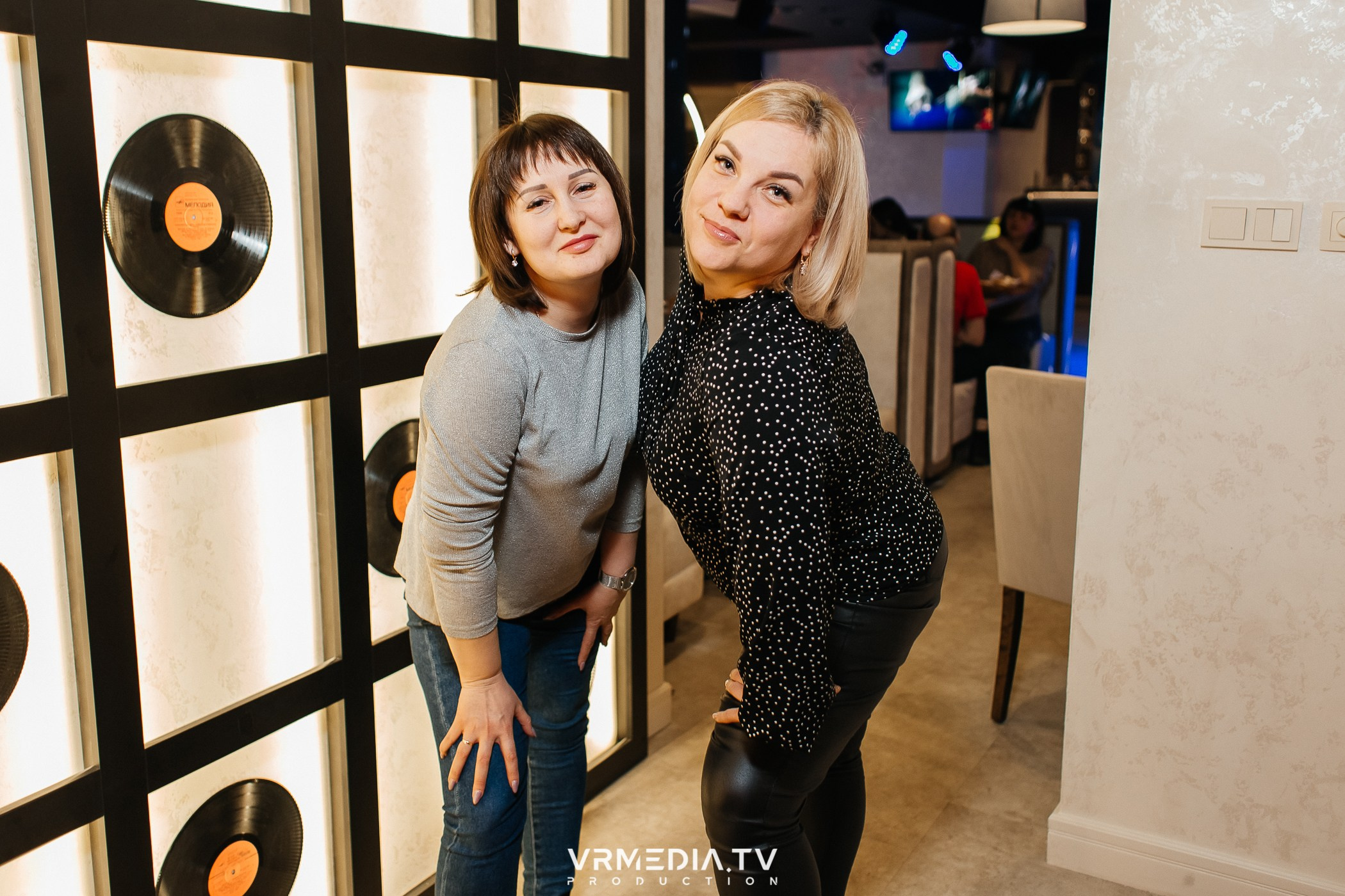 8 марта в караоке-ресторане «Голос»