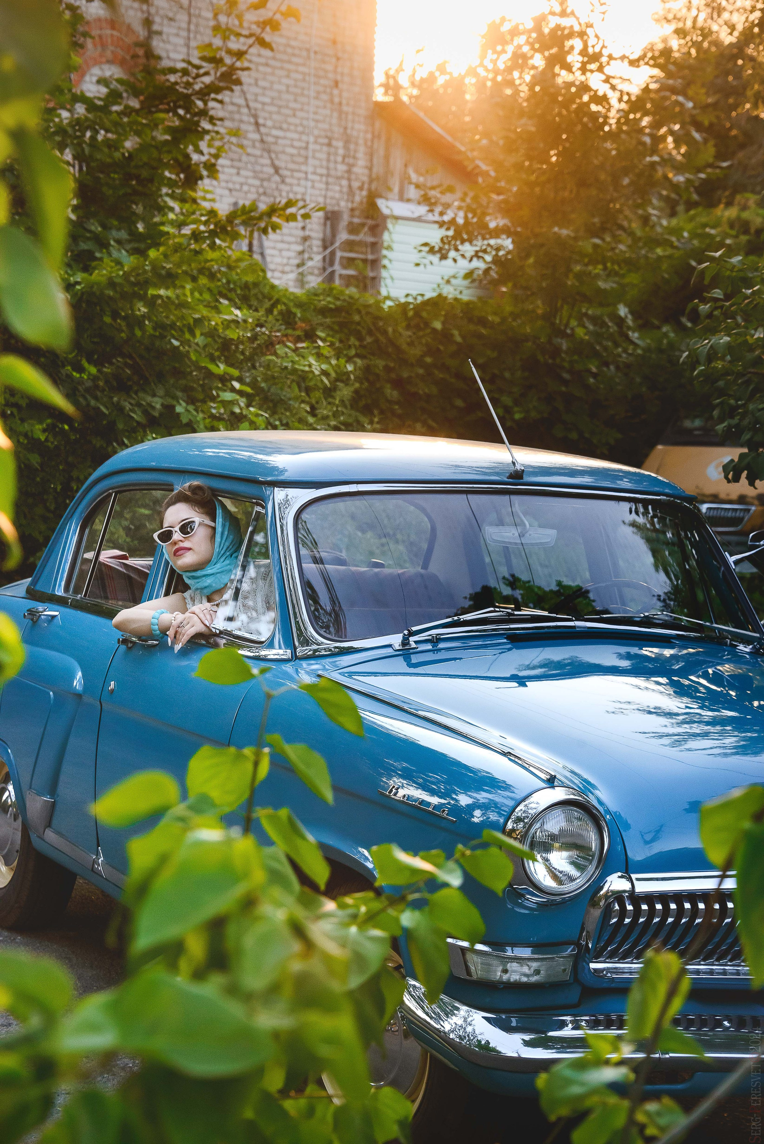 Фотосессия для девушек на природе в Москве - фотограф Сергей Пересвет. Ваш фотограф на праздник в Москве, Раменском, Жуковском, Люберцах