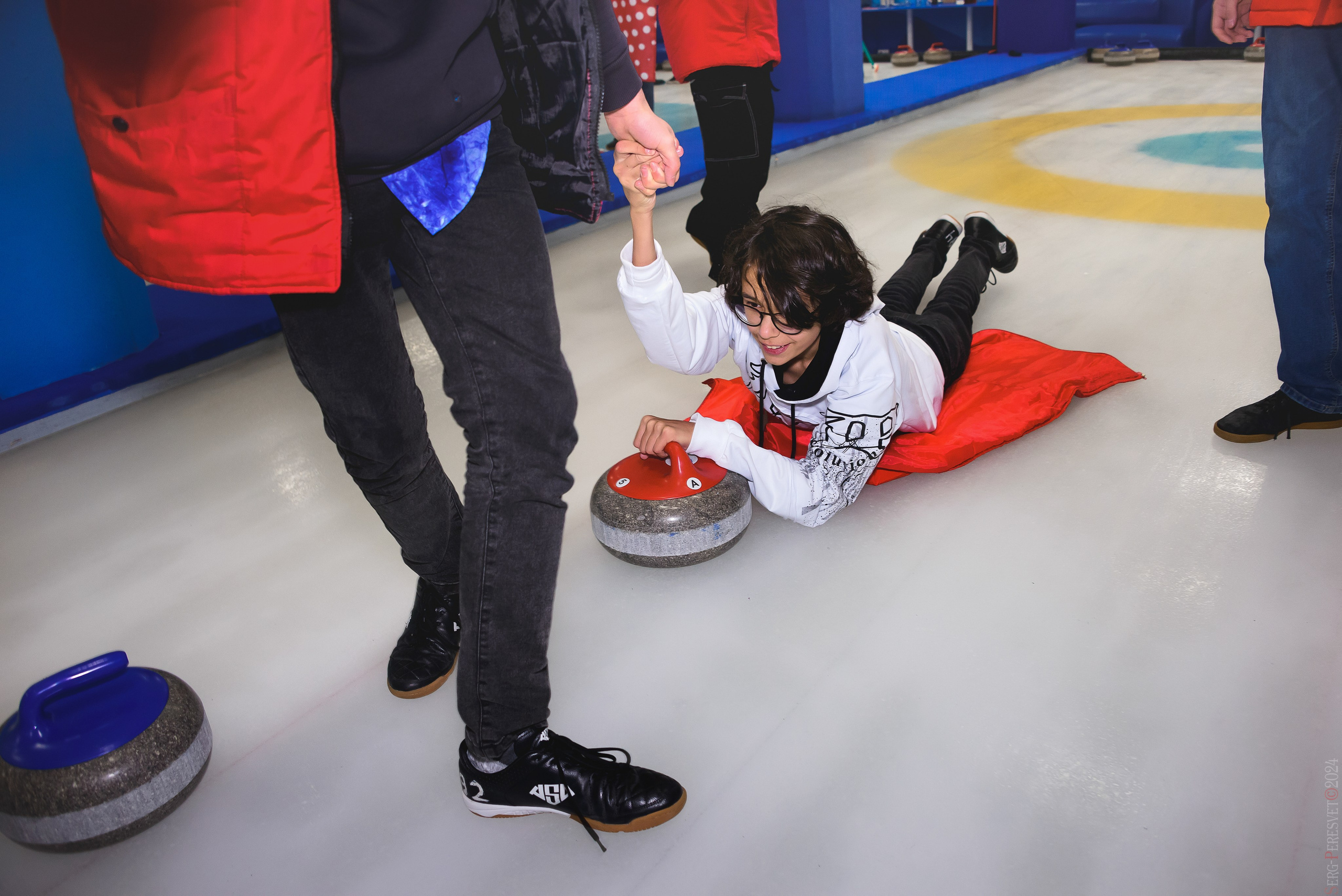 Кёрлинг, детский день рождения, Московский кёрлинг клуб. Ваш фотограф на праздник в Москве, Раменском, Жуковском, Люберцах