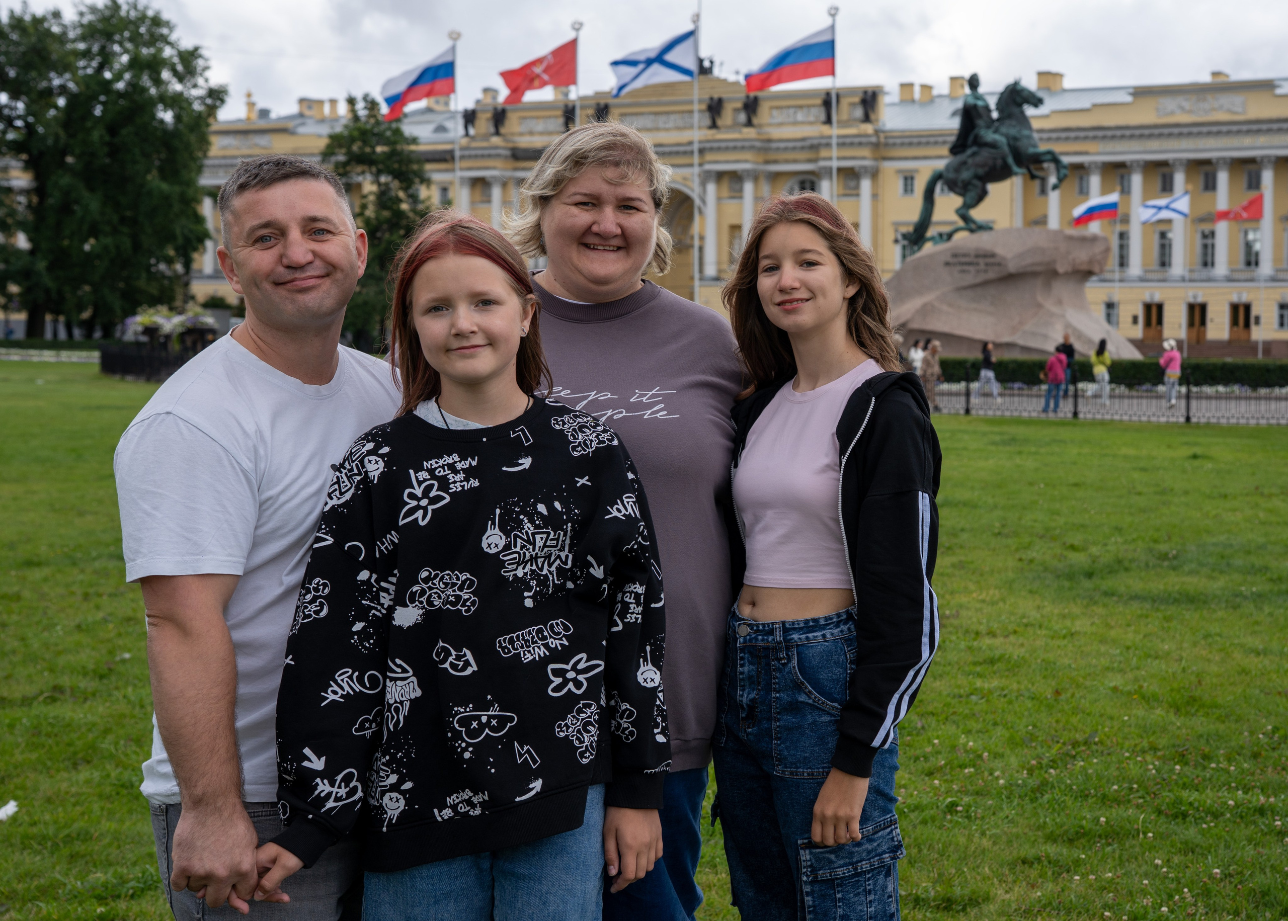 Фотосессия с достопримечательностями города. Студийный и портретный фотограф в САНКТ-ПЕТЕРБУРГЕИрина Махаон