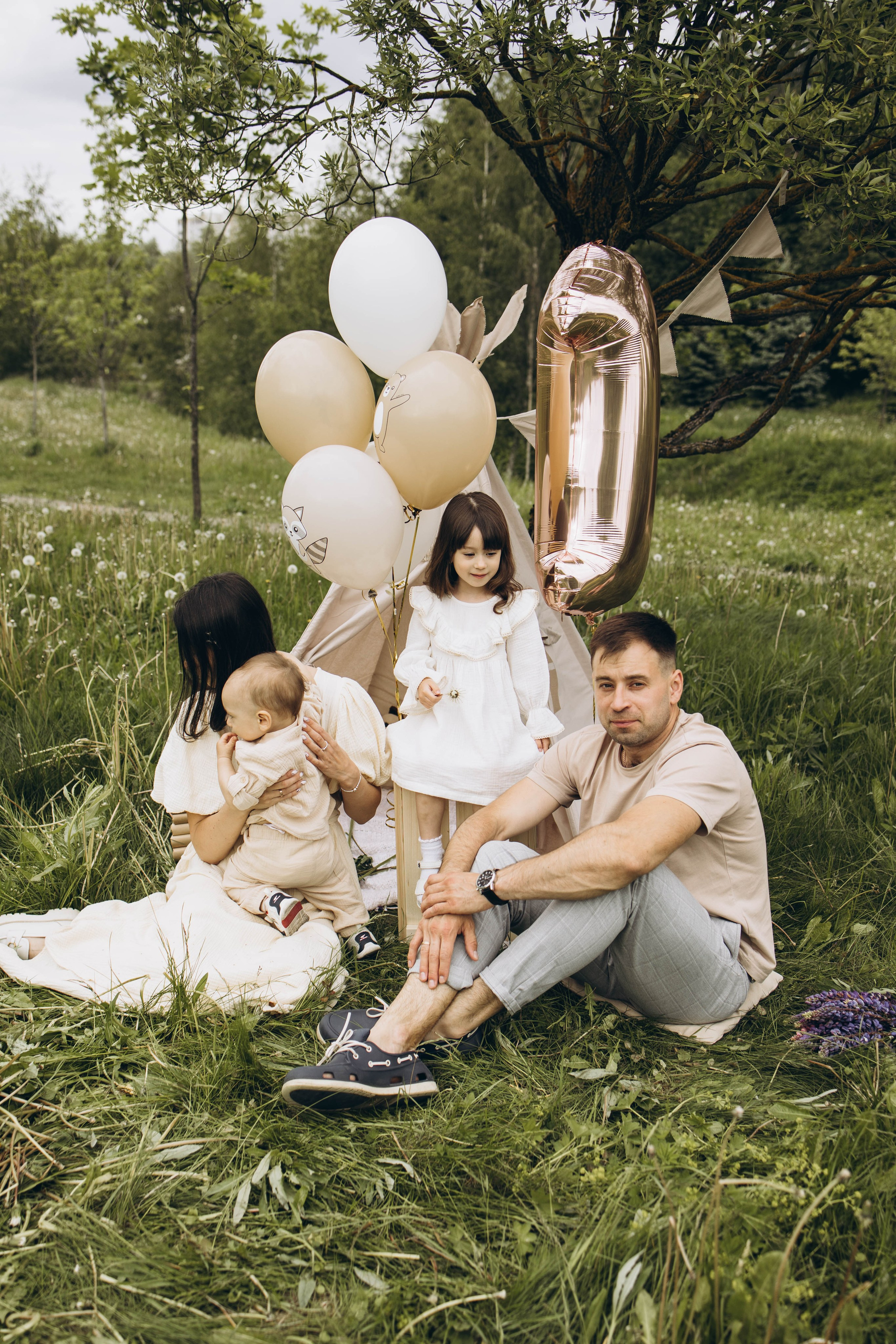 Маша, Женя, Ариана и Мирон. Семейный фотограф в Москве Виктория Ястребинская