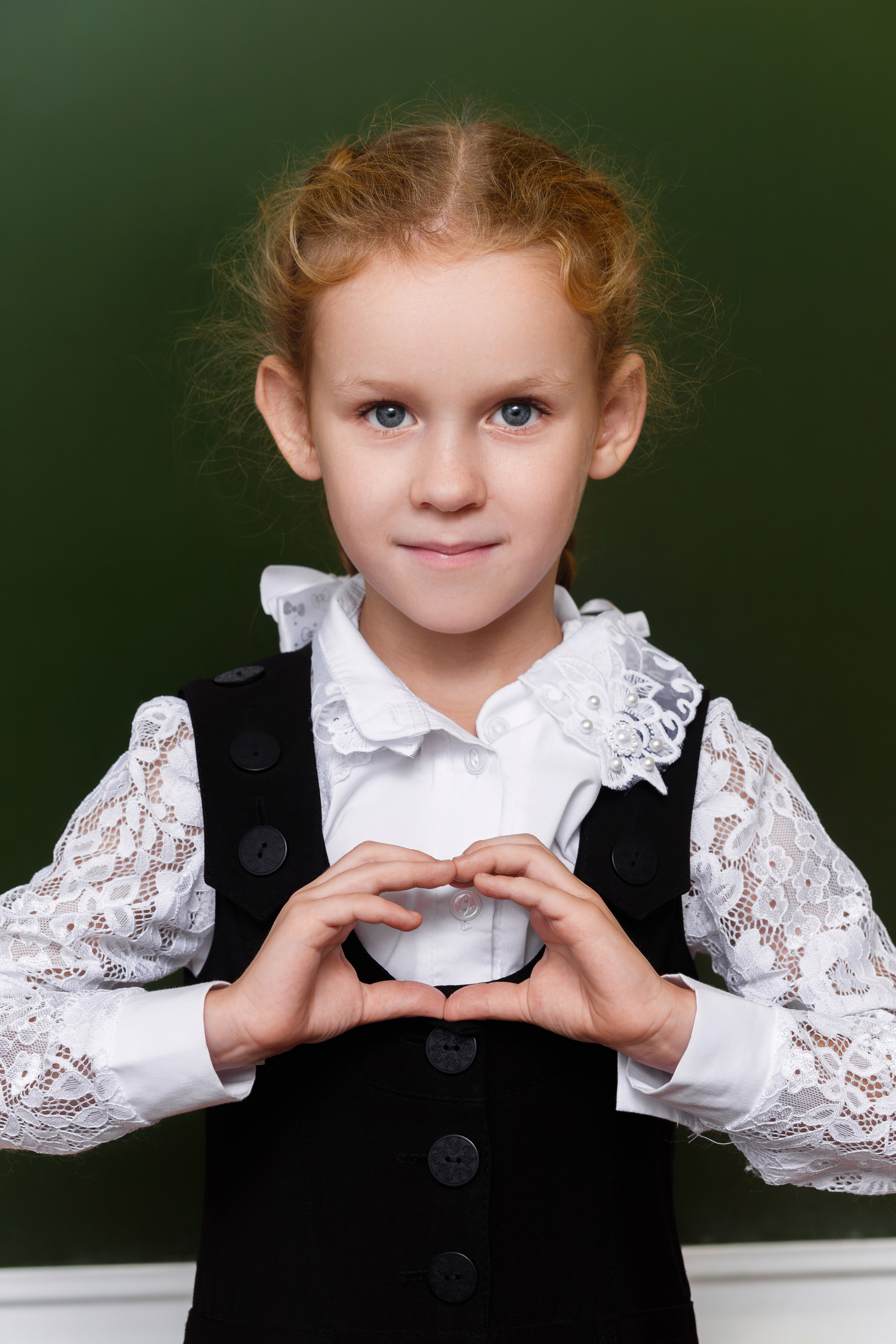 СЪЕМКА ПОРТРЕТОВ ПЕРВОКЛАССНИКОВ В КЛАССЕ. ТВОЙ АЛЬБОМ / ТВОИ ПРАВИЛА