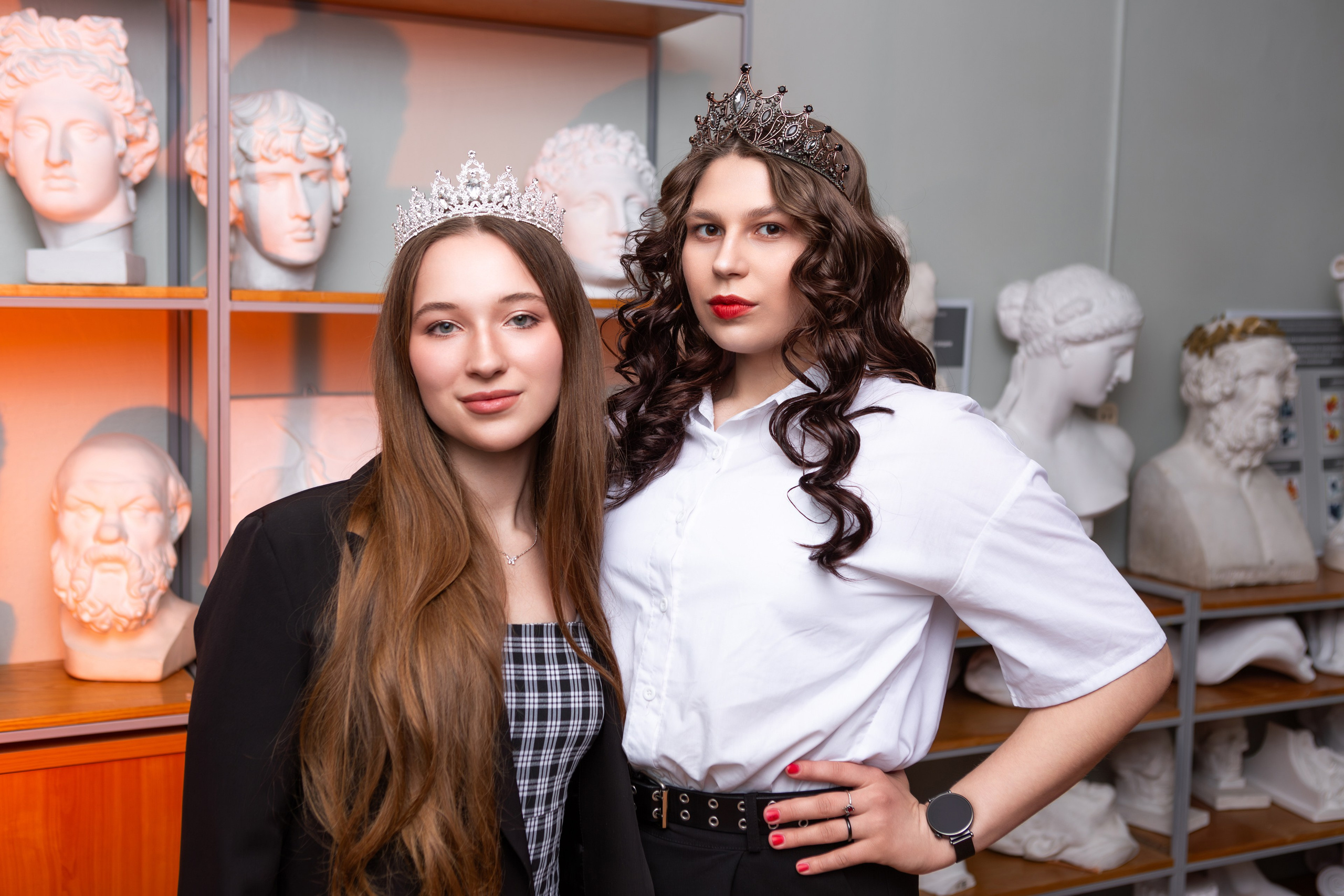 ФОТОСЕССИЯ В АУДИТОРИИ ДЛЯ БУДУЩИХ УЧИТЕЛЕЙ — выпускников Чернского профессионально-педагогического колледжа. ТВОЙ АЛЬБОМ / ТВОИ ПРАВИЛА