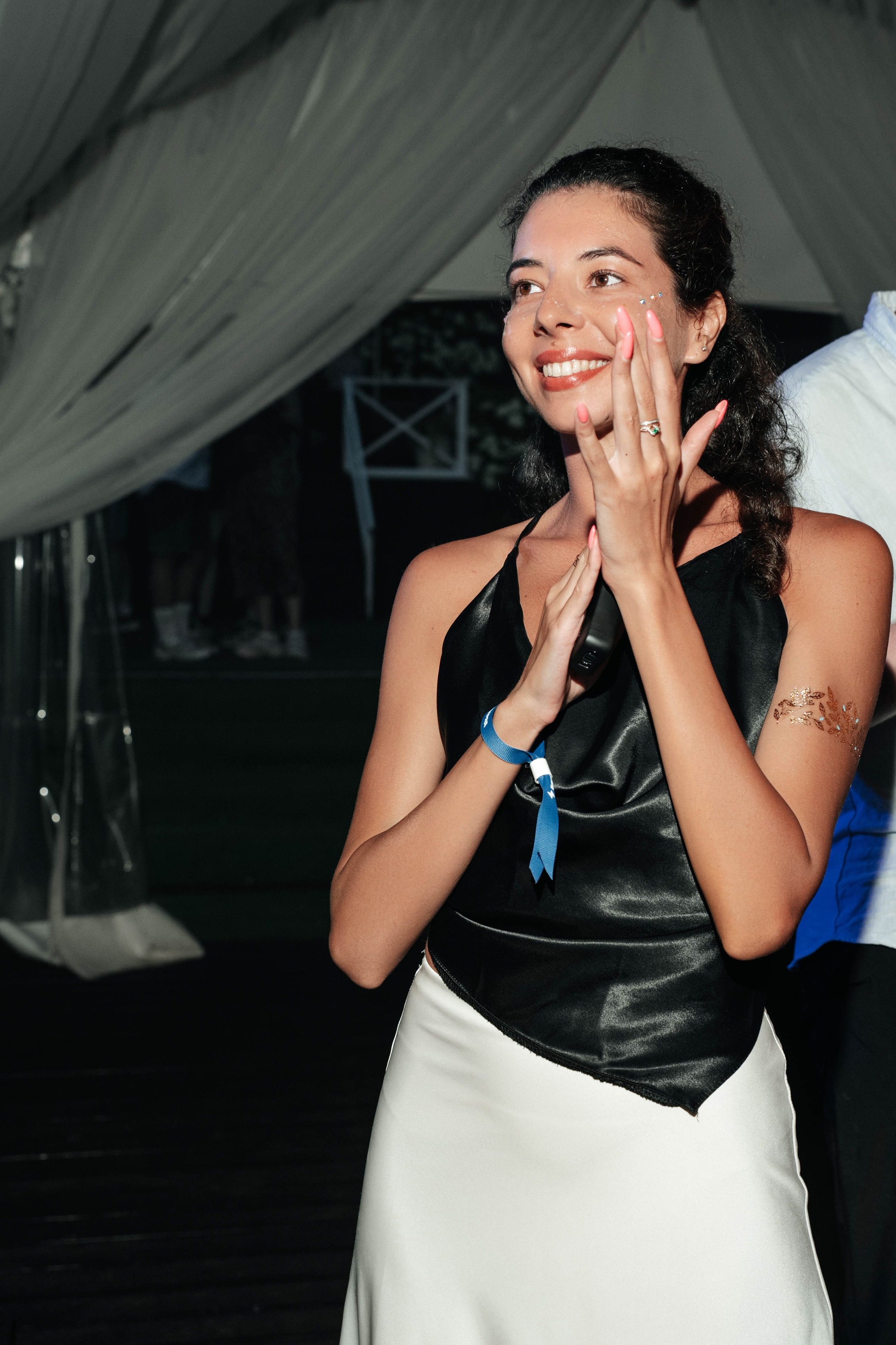 Бери заряд. Свадебный фотограф Москва Александра Аверкова