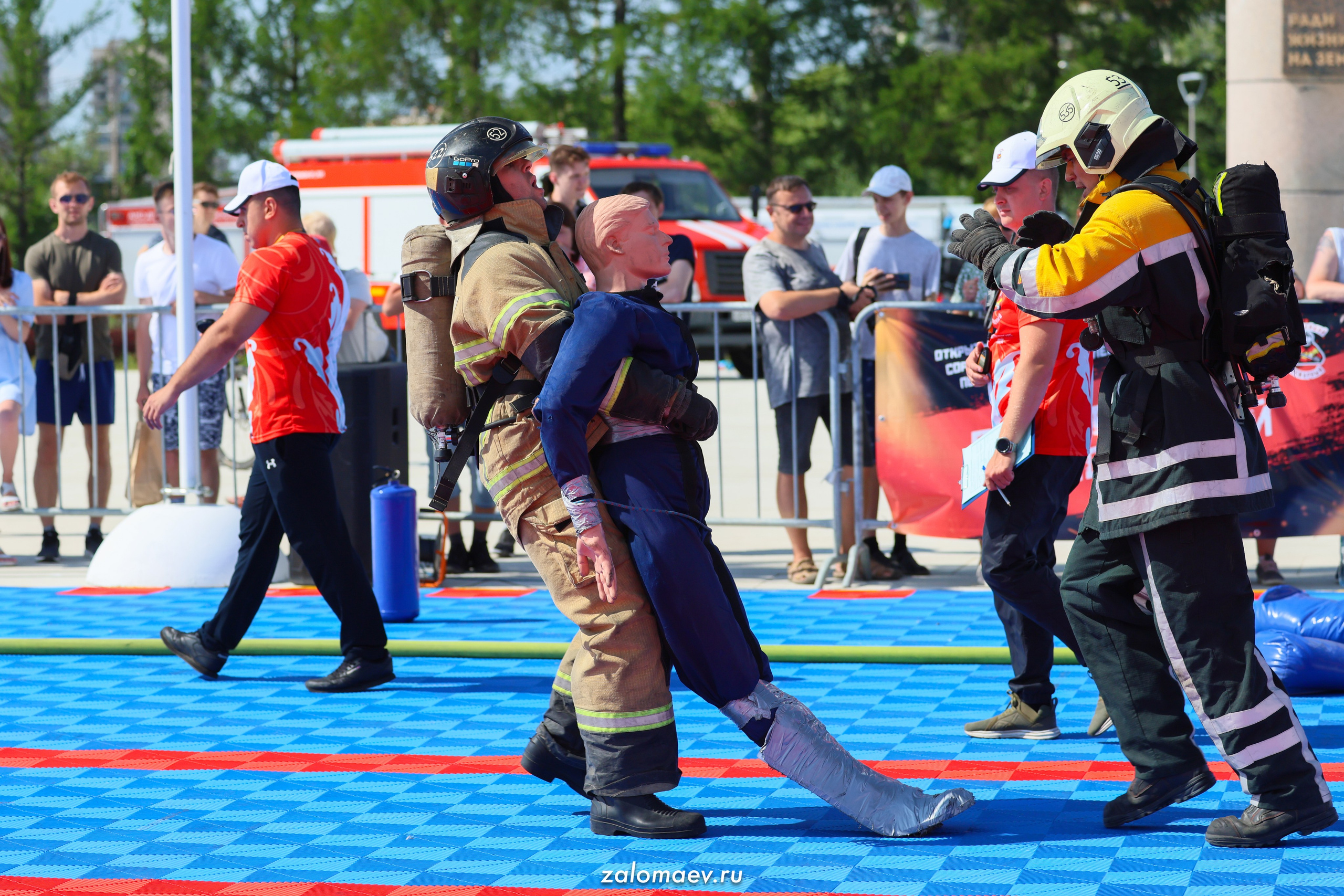 Сильнейший пожарный. Фотограф Александр Заломаев