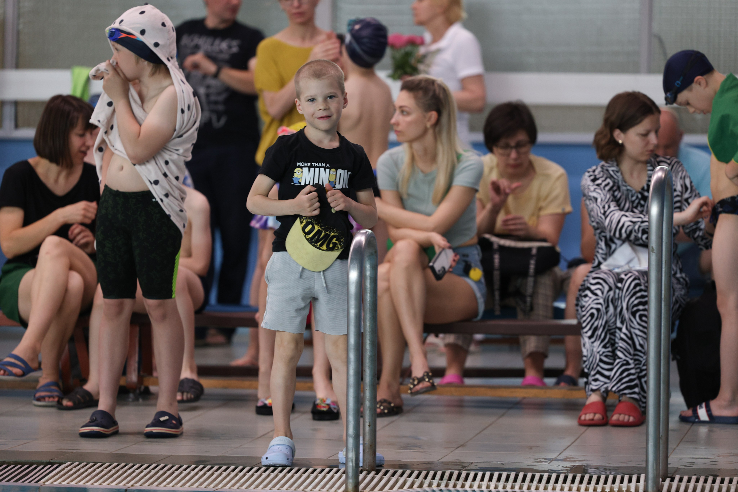 Веселый дельфин. Плавание. Дети 8-9 лет. Фотограф Александр Заломаев
