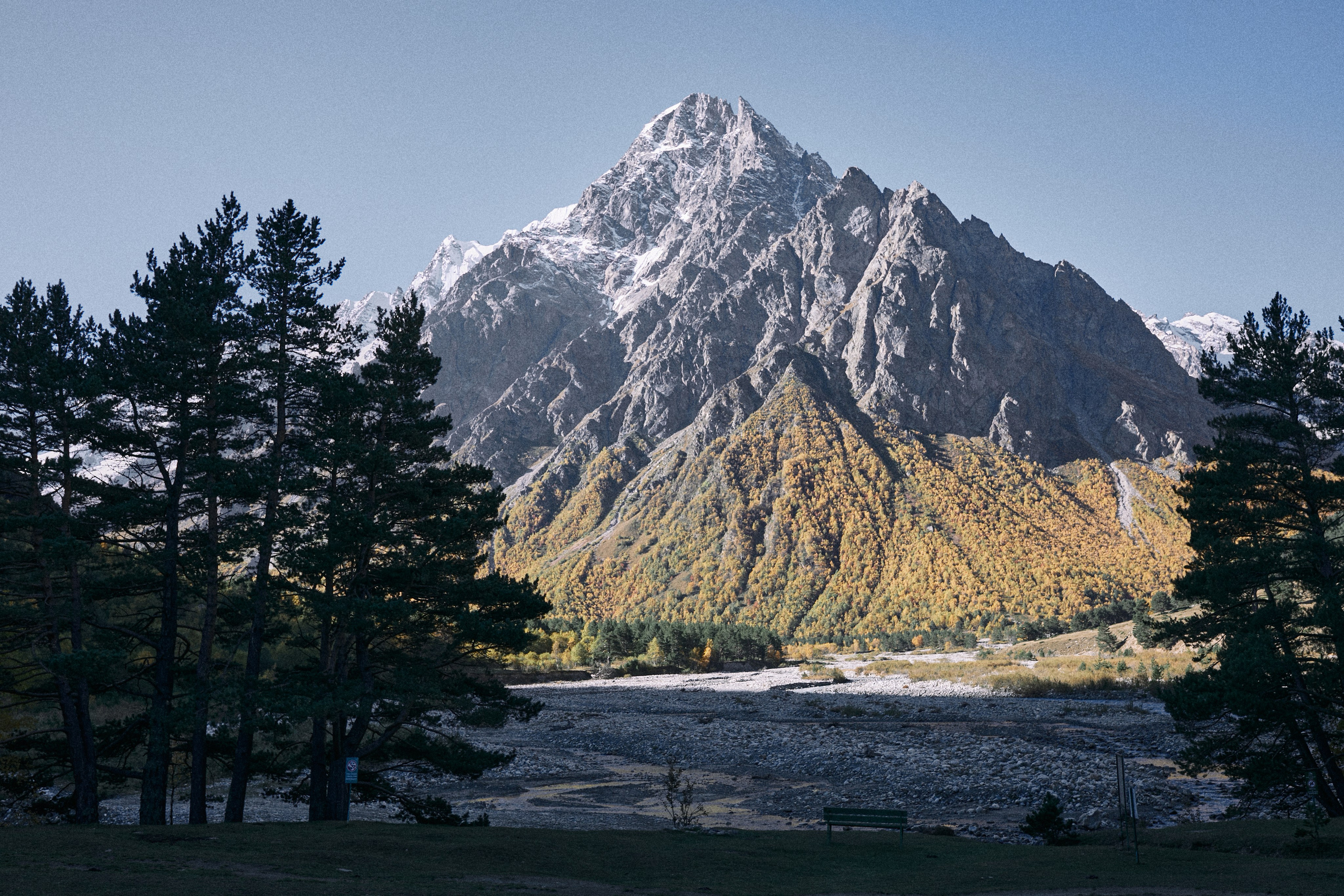 Съемка для бренда одежды в горах. Фотограф Продюсер в горах КБР / Москва  Нальчик Горы