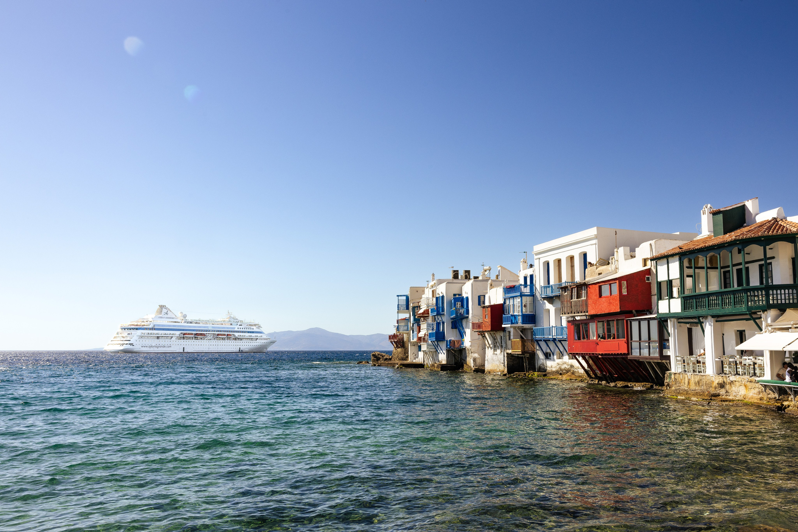 Миконос. Фото департамент круизного лайнера Астория Гранде