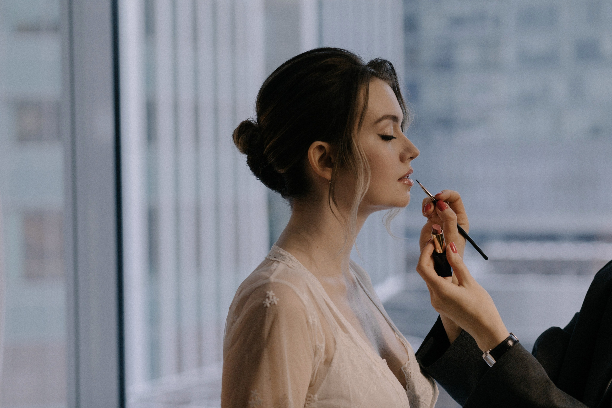 Ксюша и Илья. Утро в отеле роспись в Birds. Свадебный и портретный фотограф в Москве Анастасия Масюк