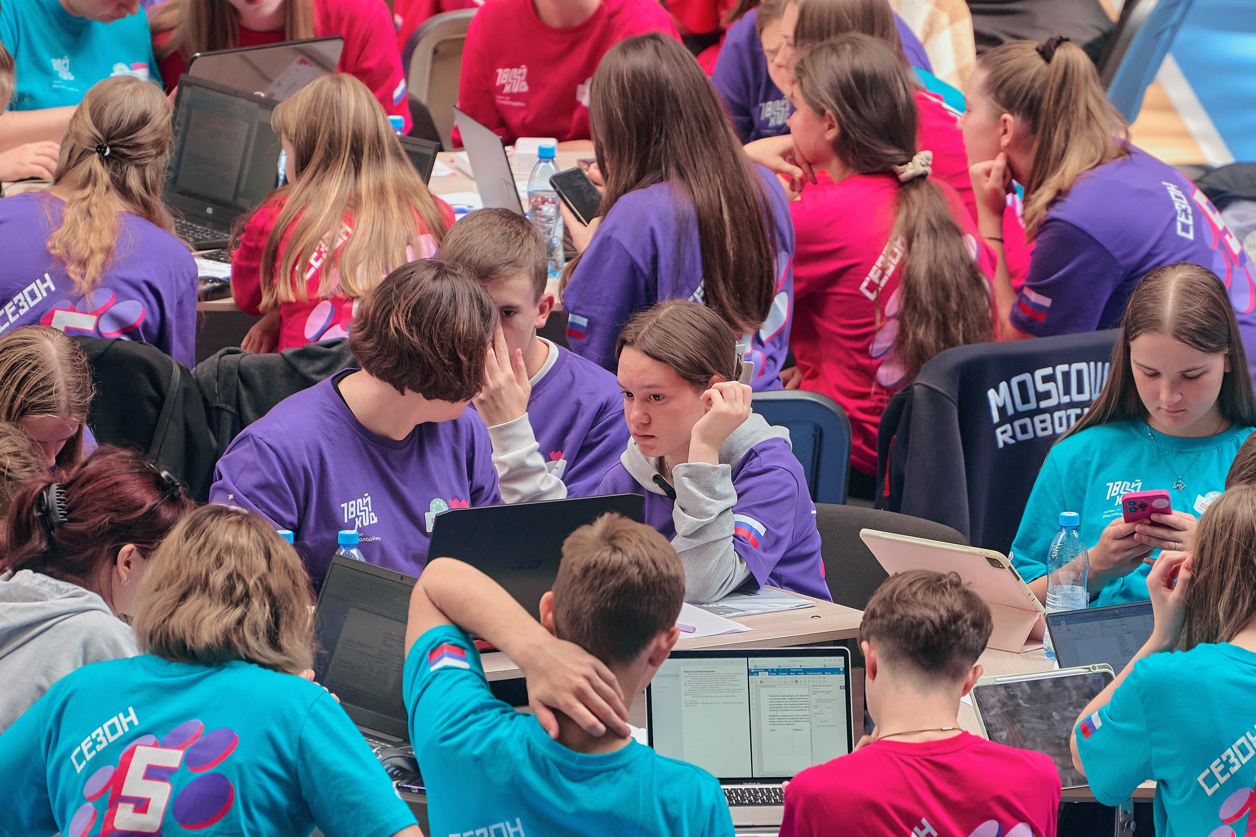 Большая перемена. Фотограф Яковлев Роман — Красноярск