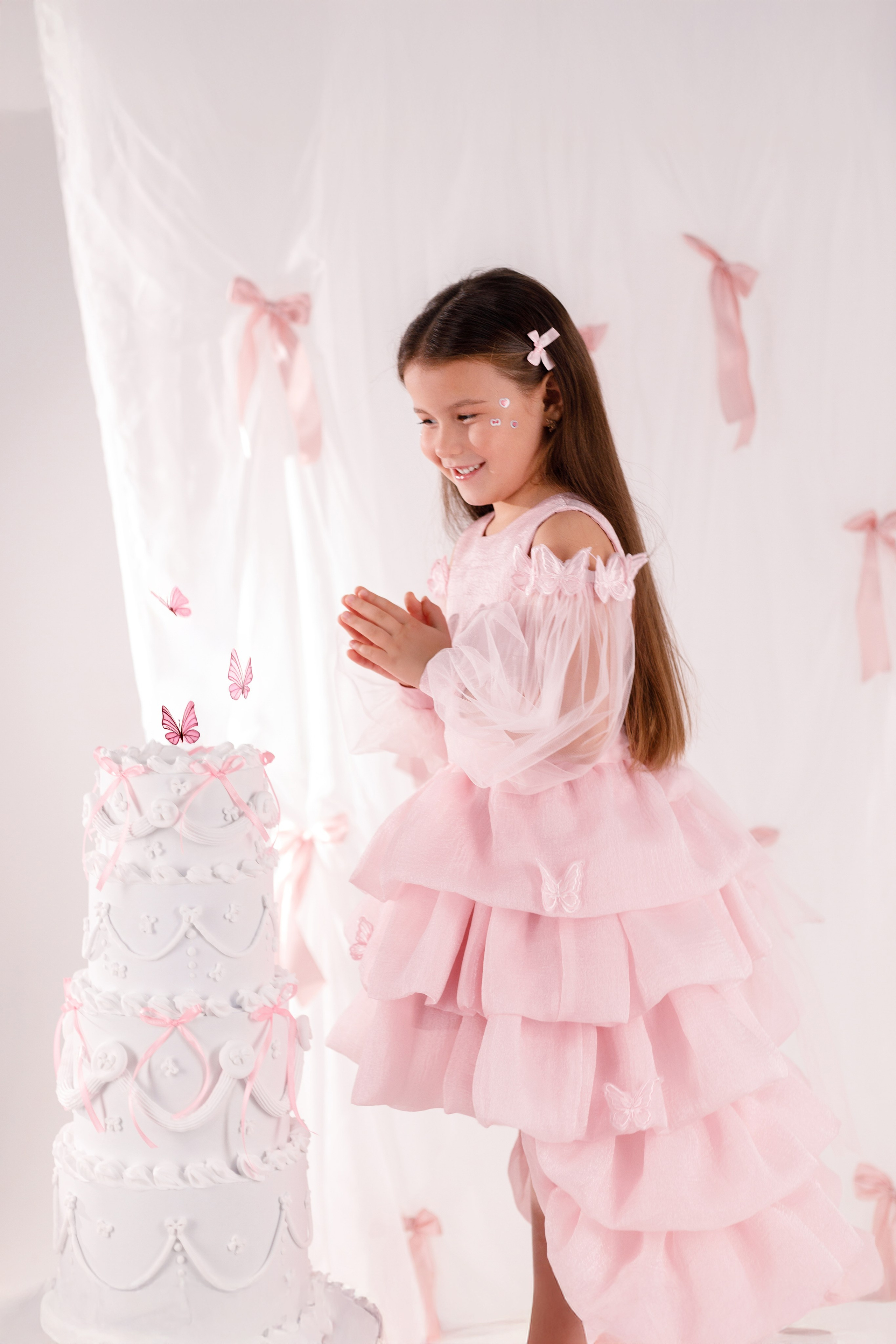 Фотосессия на день рождения девочки в Сочи. Детский студийный фотограф Сочи