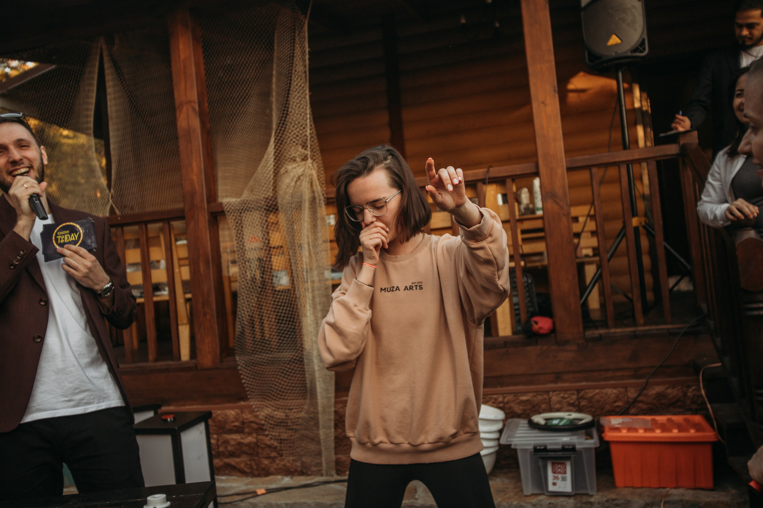 Корпоратив Muza_Arts. Венера Гайн. Репортажный фотограф  Тюмень. Обучение фотографии с 0