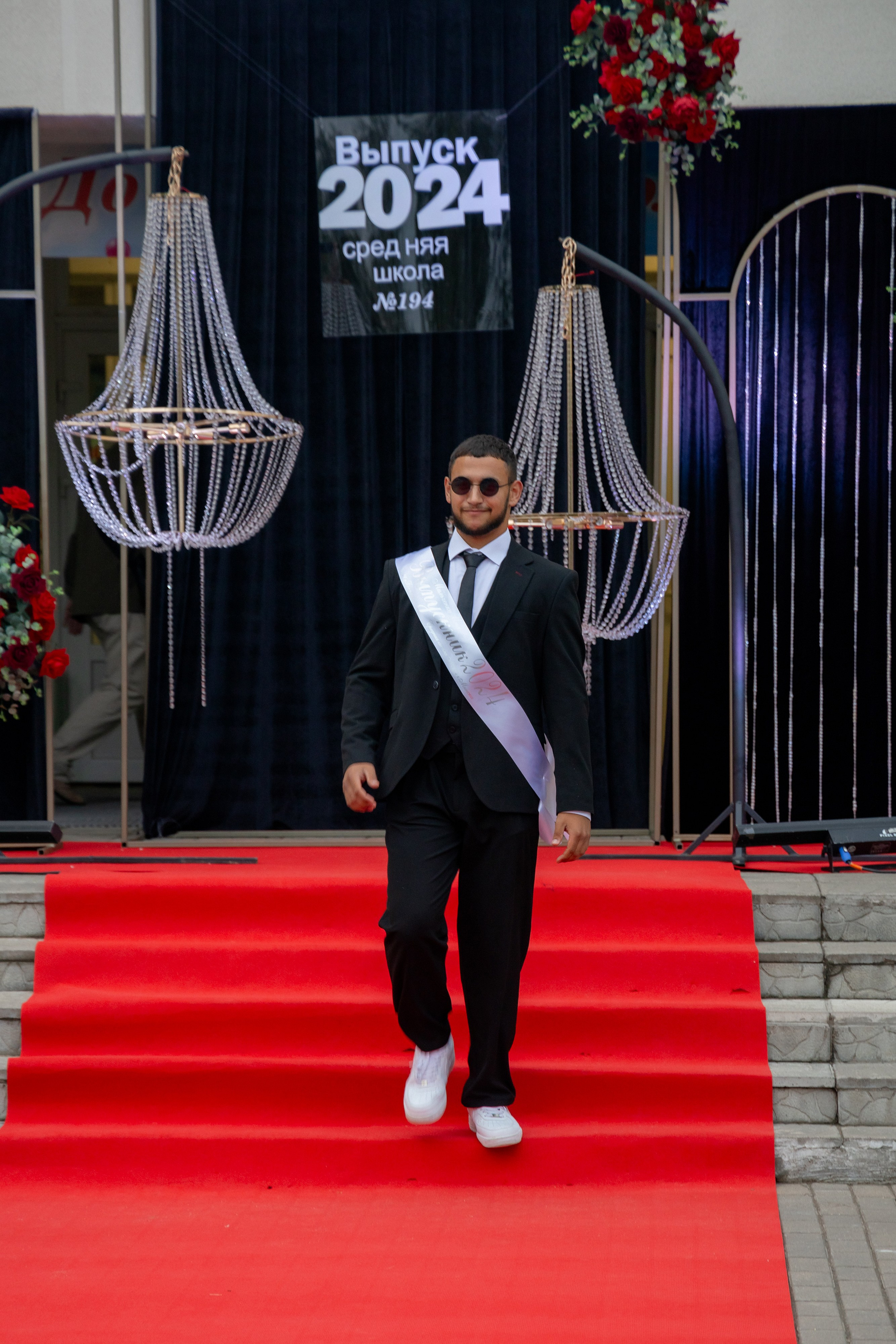 Школьный выпускной 2024 год в Соколе (Минск). Свадебный фотограф в Минске/Беларуси Сергей Спиридонов