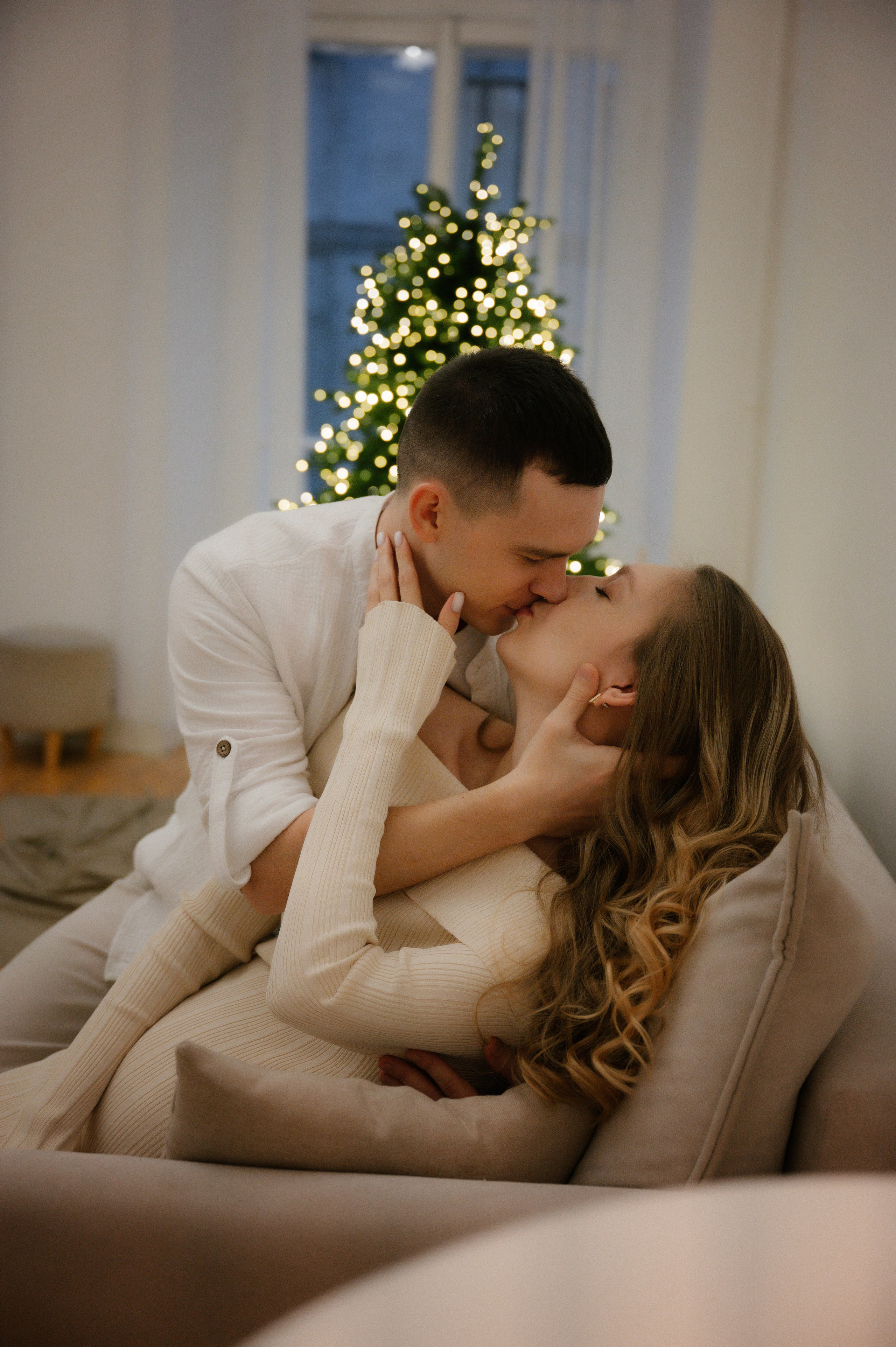 Ожидание чуда Юля Влад Новый год. Фотограф Алёна Мил