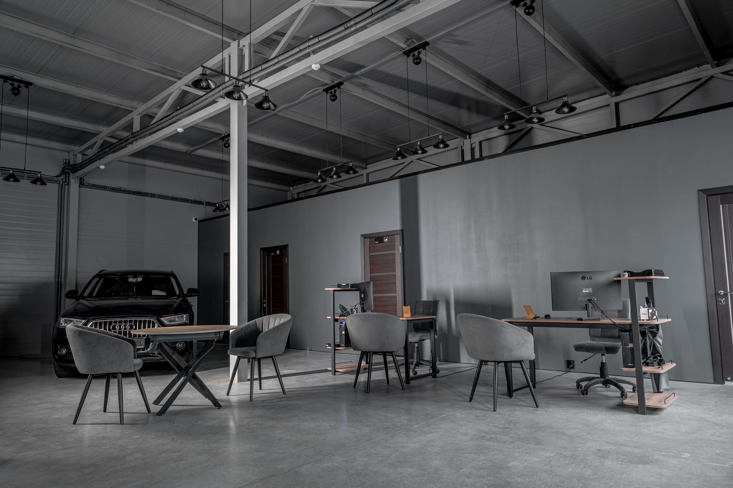 Автосалон. Фотограф и ретушер Ручьева Анастасия