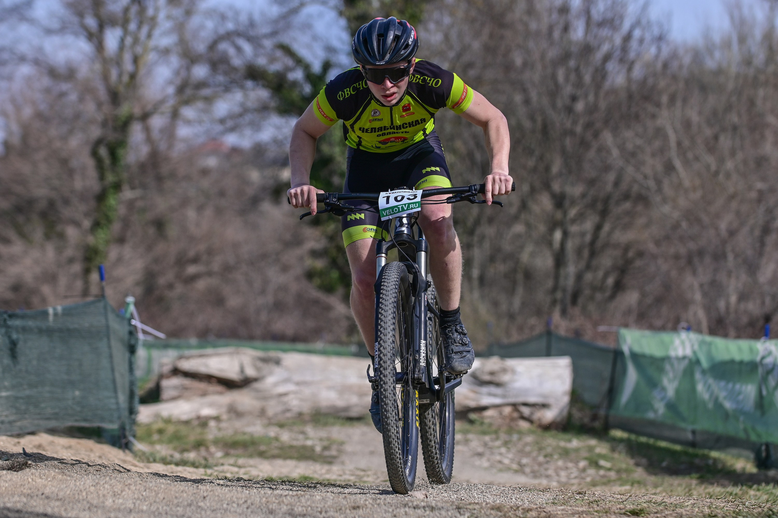 Маунтинбайк, кросс-кантри в Архипо-Осиповке 16 марта 2025. Спортивный фотограф, фотожурналист Павел Ларькин