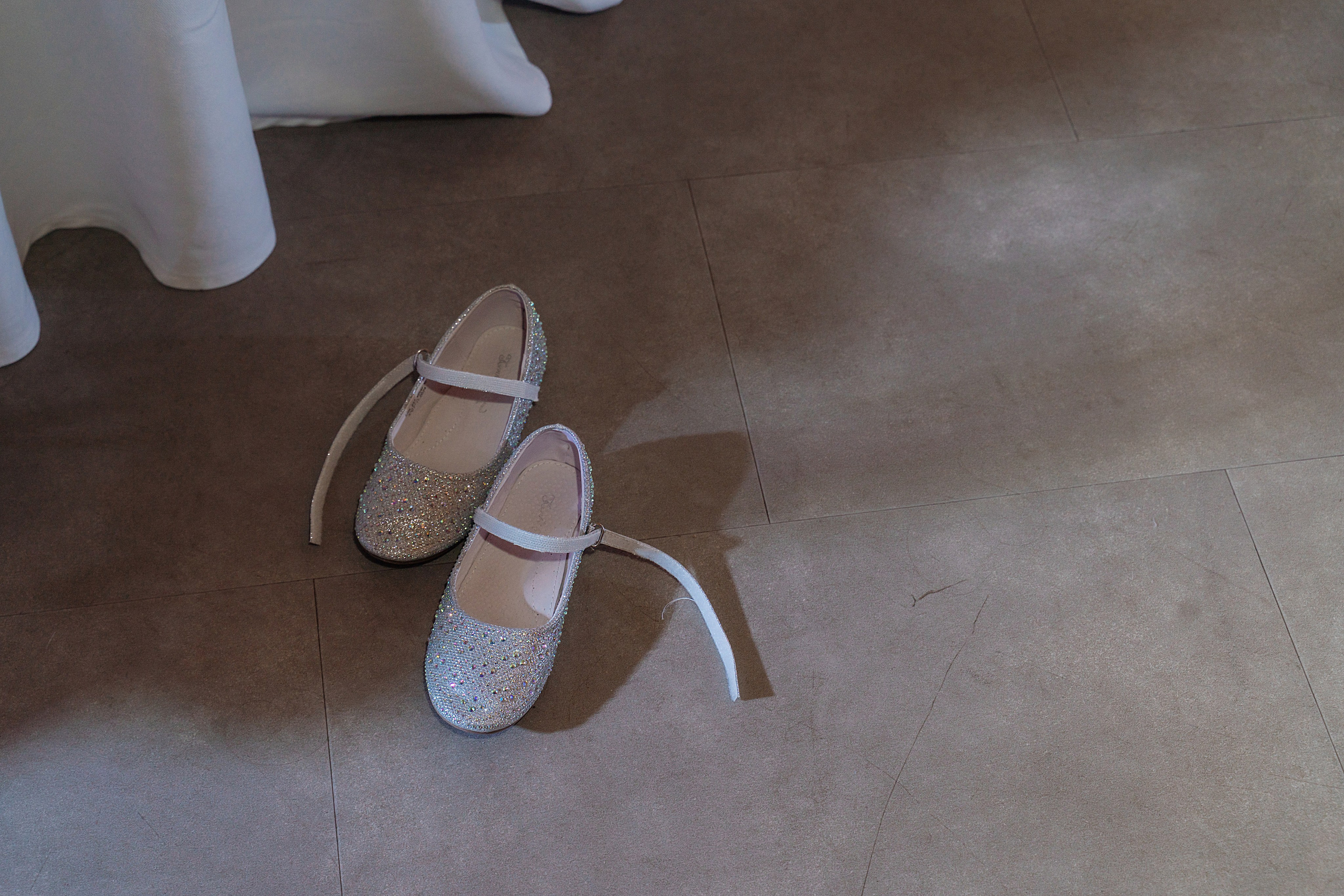 Иван и Изабелла «Веранда Отрадное». Свадебный фотограф