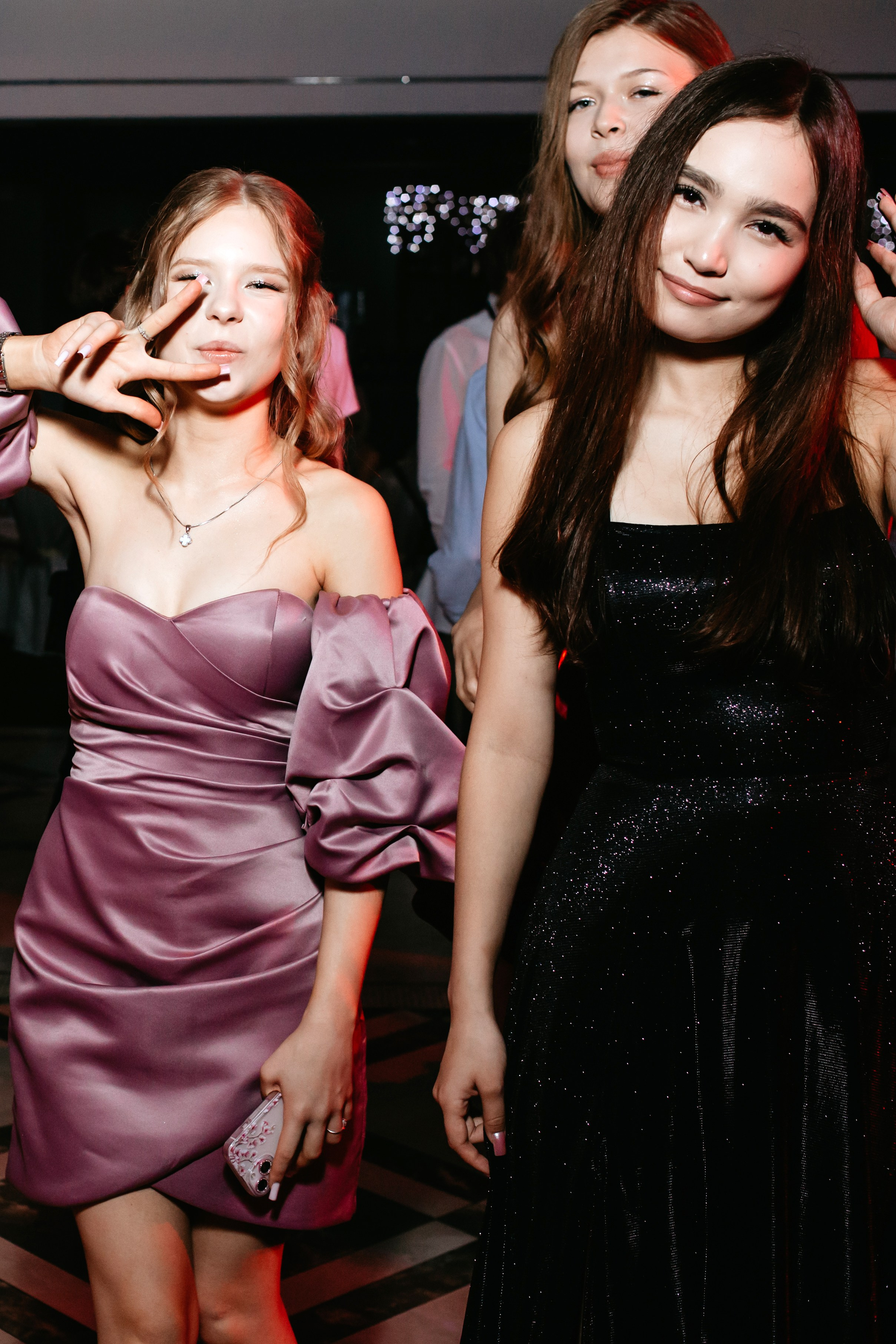 Выпускной 2025 (9класс) 124 школа. Фотограф в Челябинске Ополихина Анна