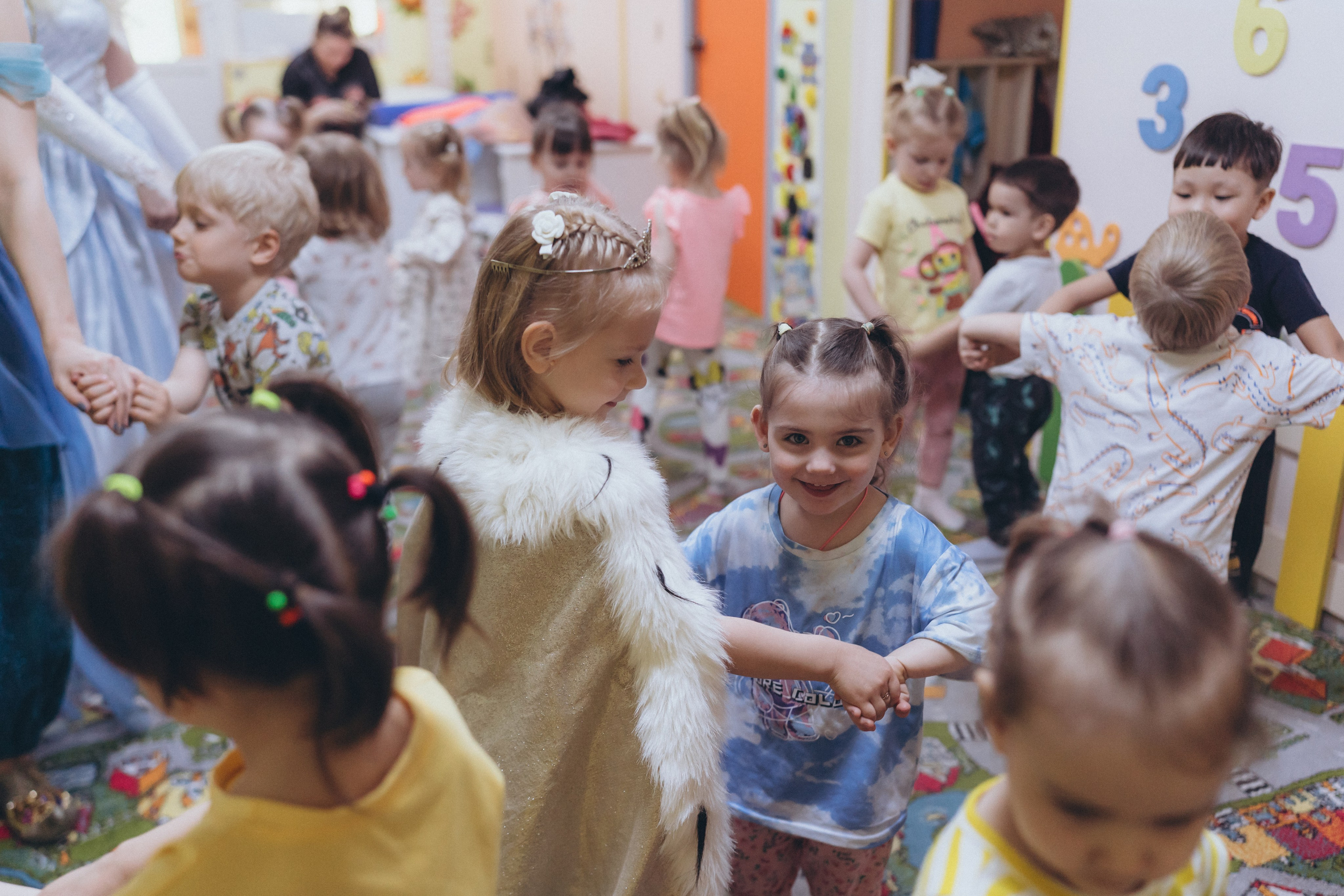 День рождения Алисы (садик). Крис Богомазова