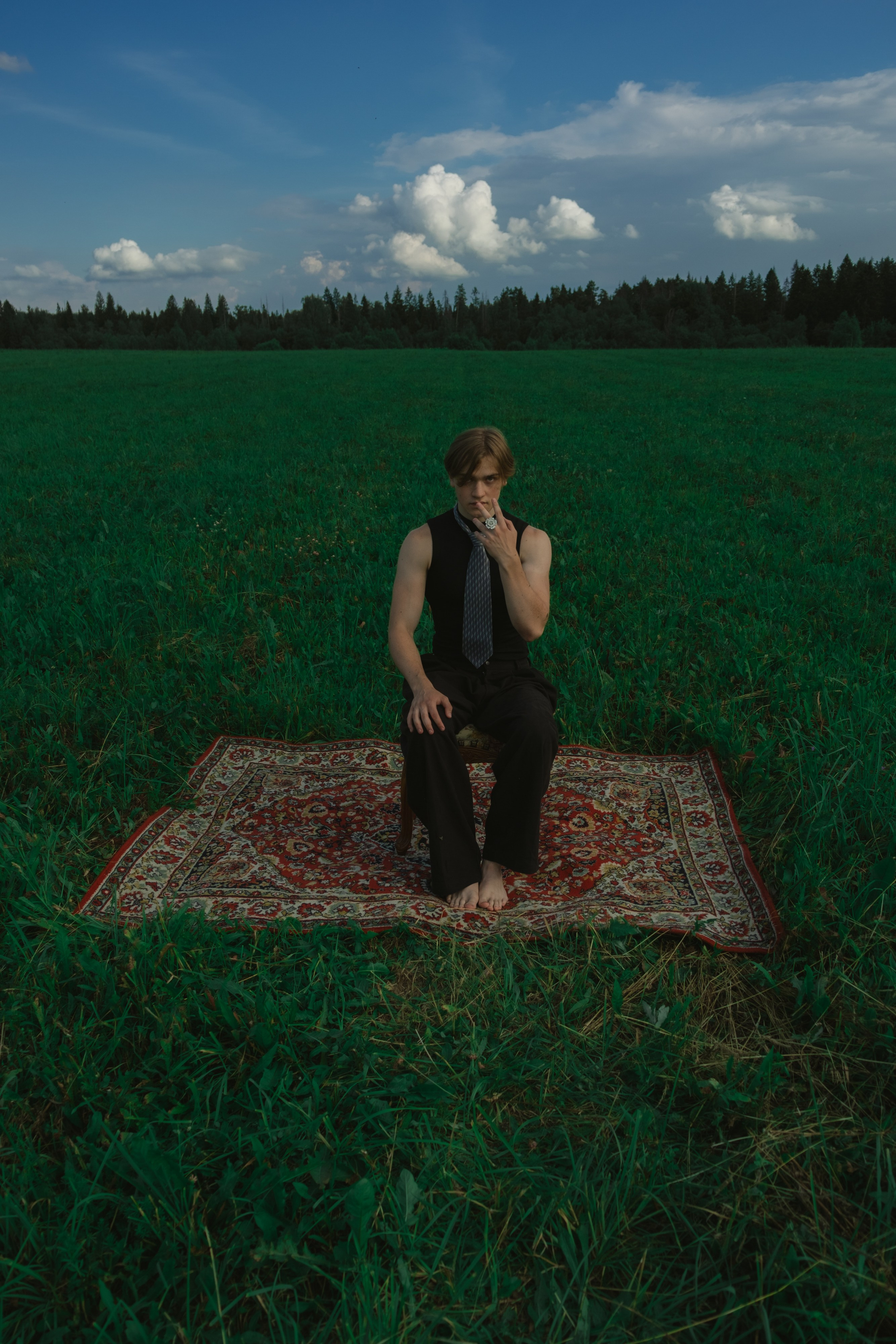 Ковер. Поле. Глеб. Мари — фотограф и видеограф из Москвы