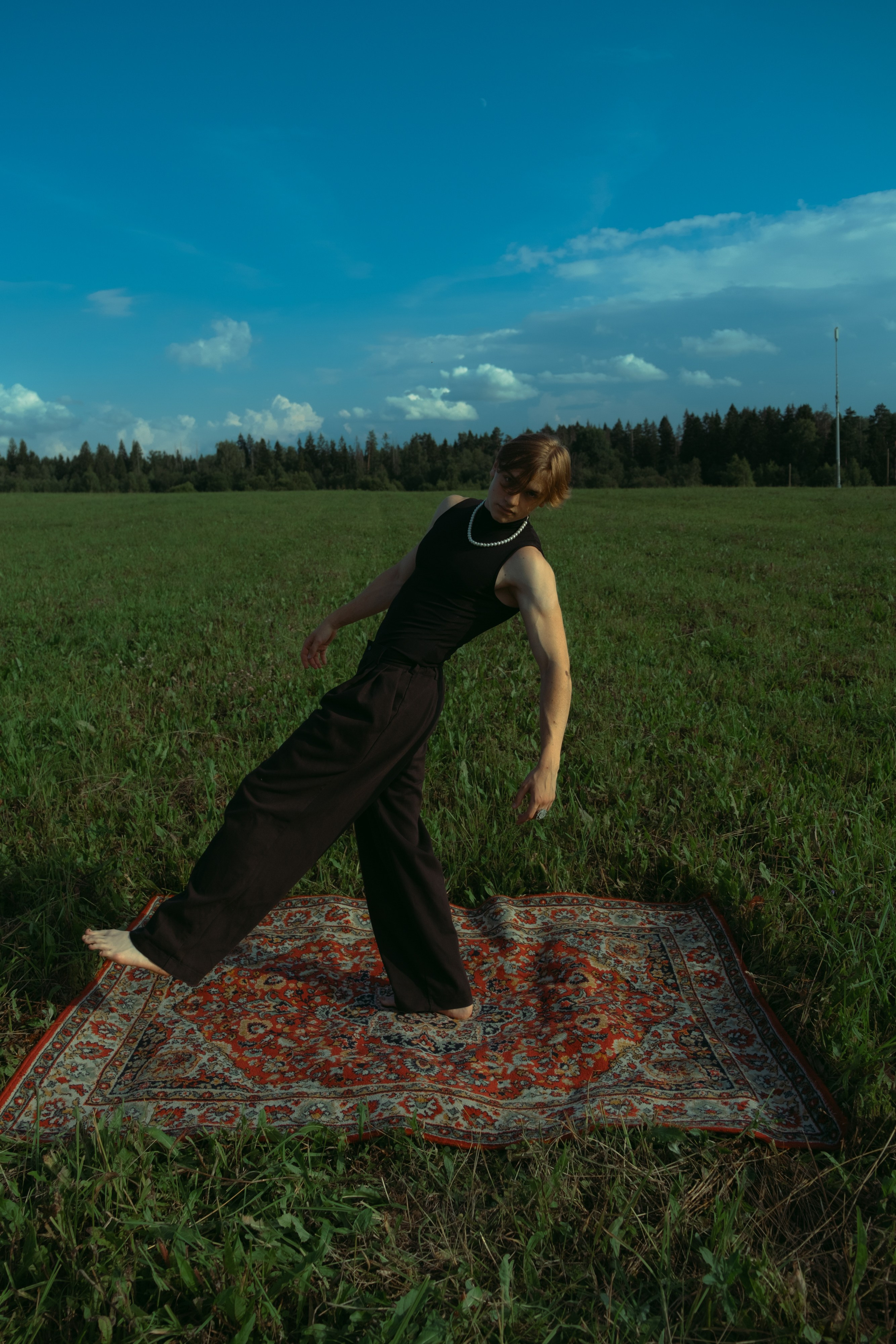 Ковер. Поле. Глеб. Мари — фотограф и видеограф из Москвы