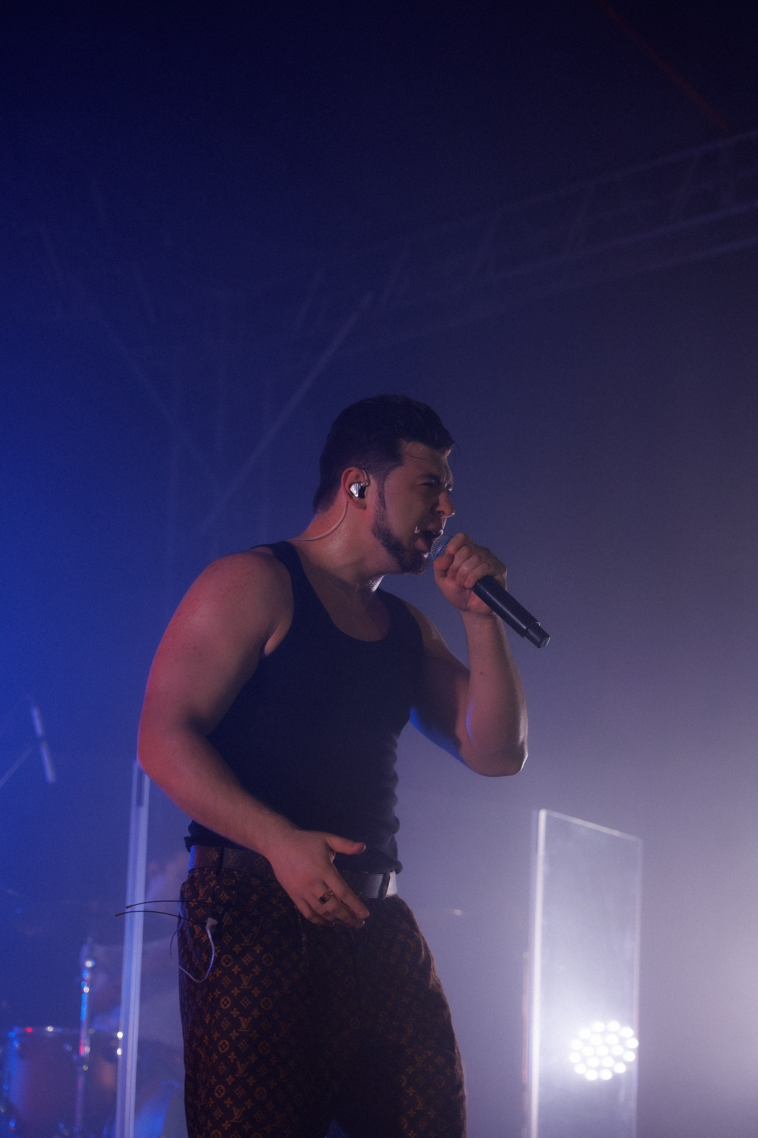 Фотоотчёт и репортаж с концерта группы GAYAZOV$ BROTHER$. Красильников Евгений — профессиональный фотограф в Ростове-на-Дону