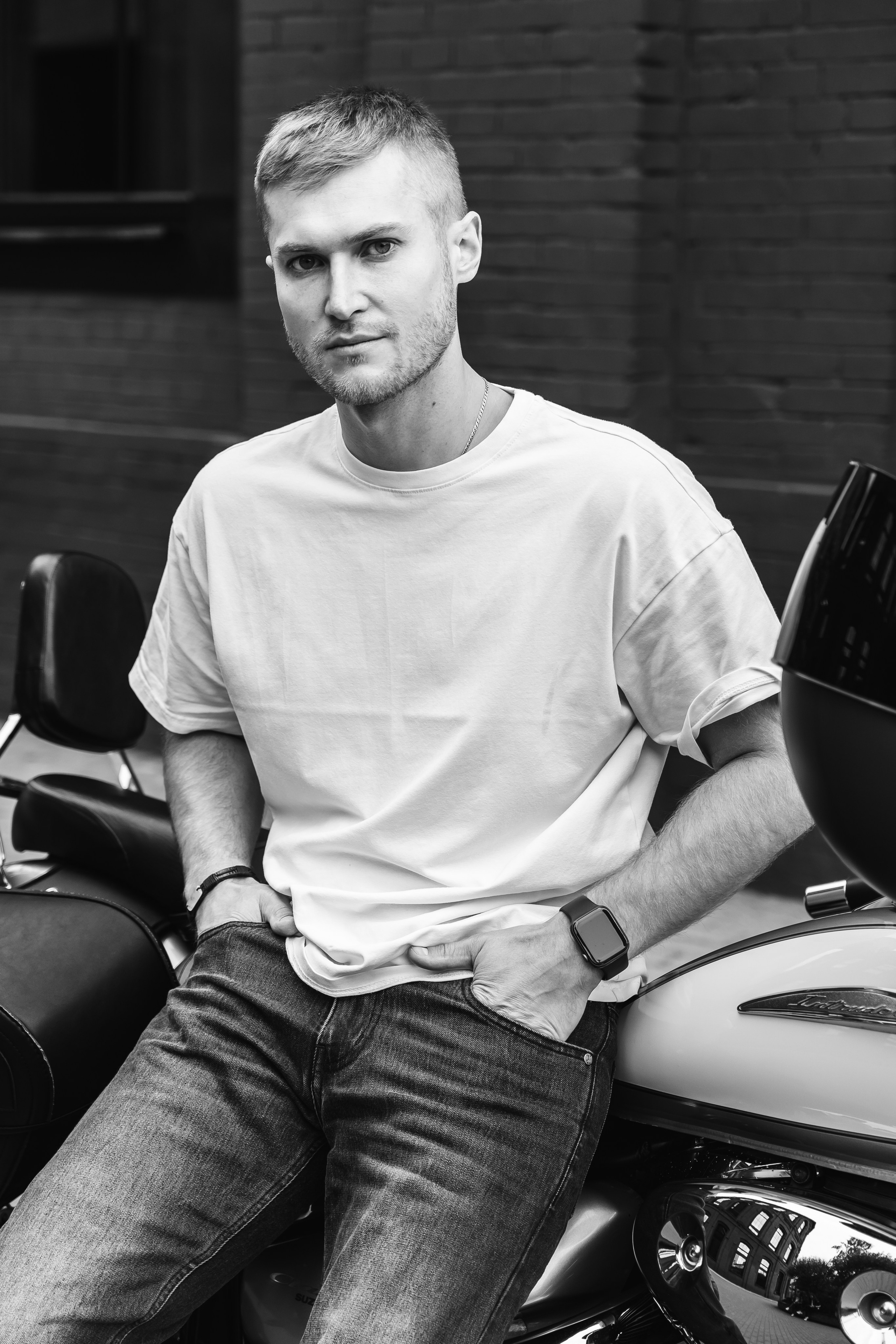 Олег и Сузуки. Наталия Фролова. Фотограф. Москва