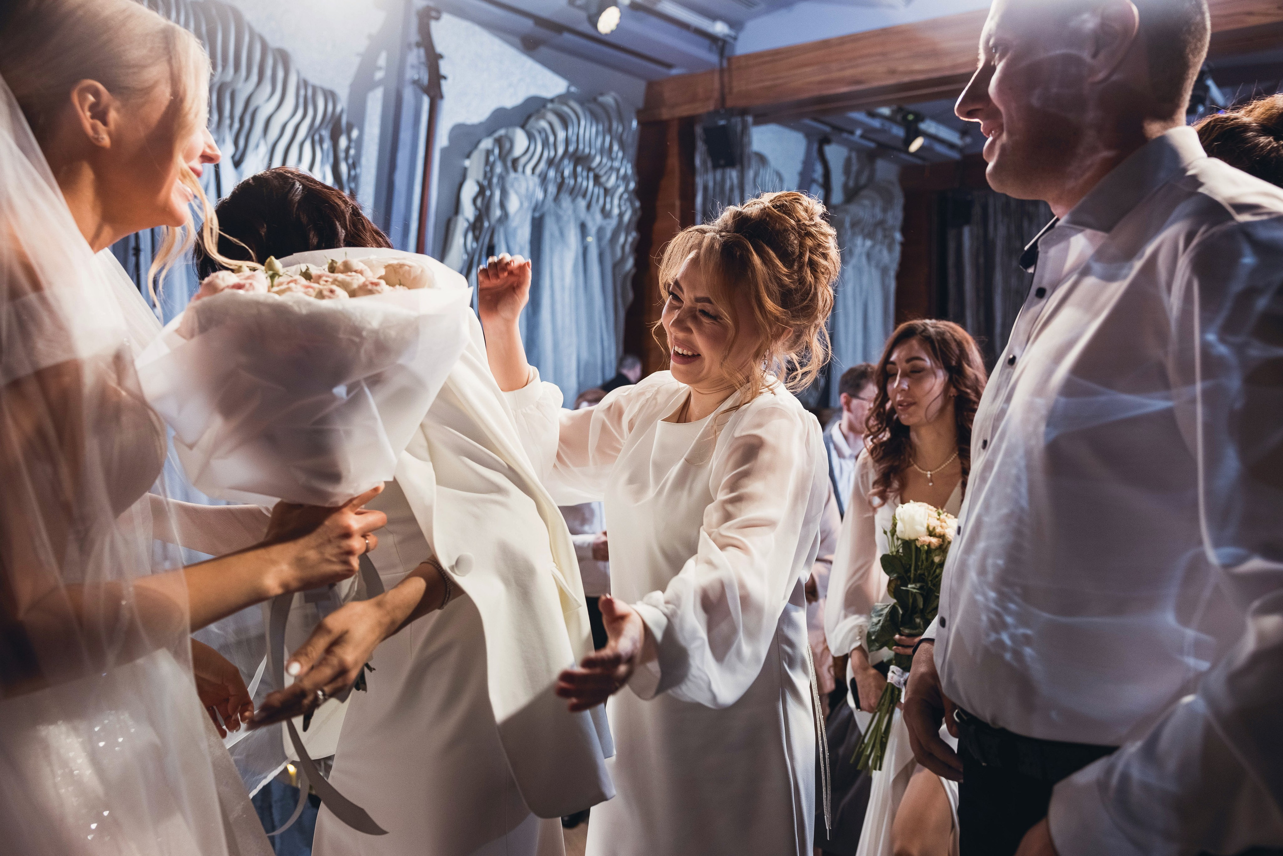 Ян и Екатерина (Дали Хол). Свадебный и семейный фотограф в городе Сургуте Стерликова Светлана