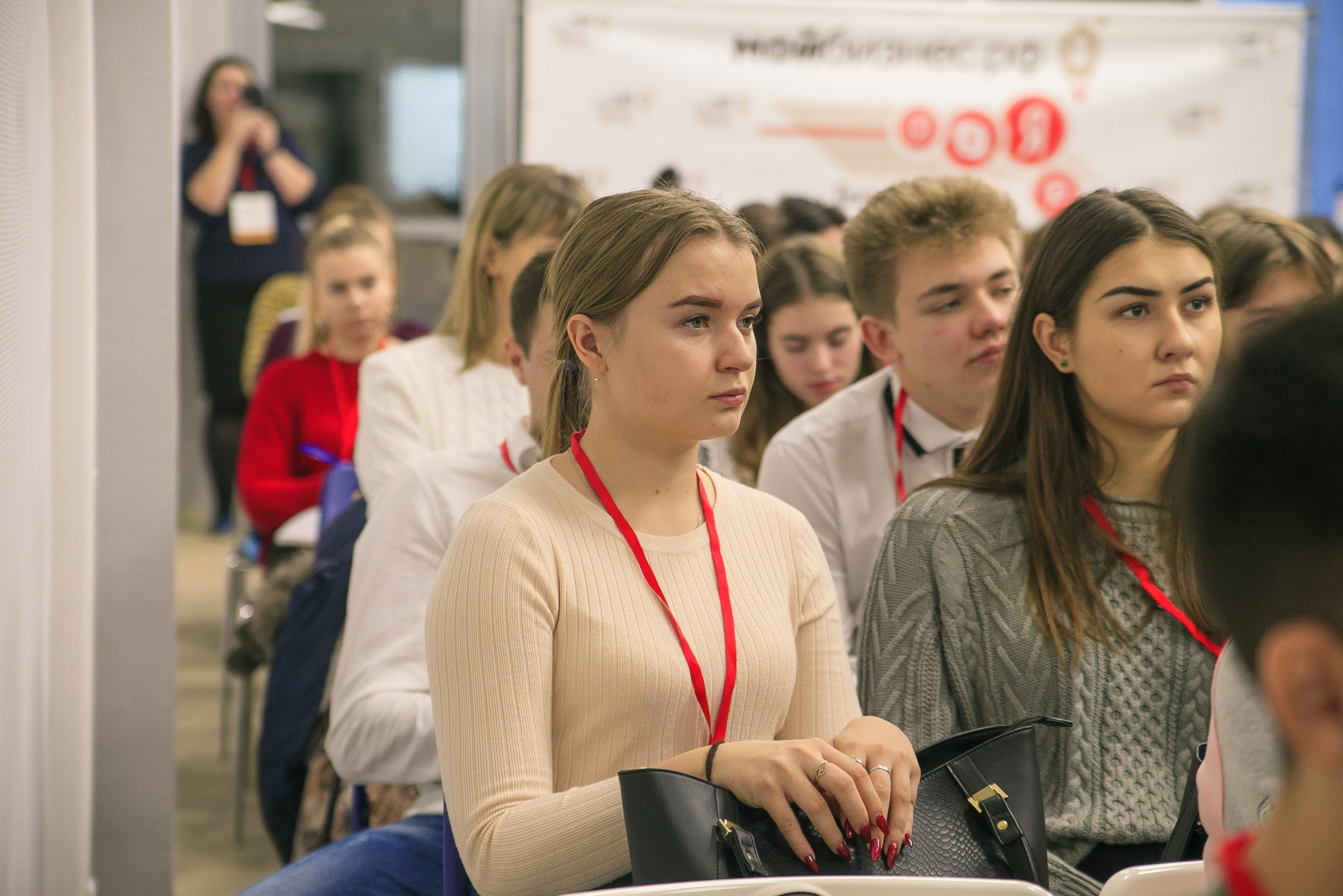 Форум «Мой Бизнес» точка кипения. Свадебный и детский фотограф в Волгограде Слава Белов