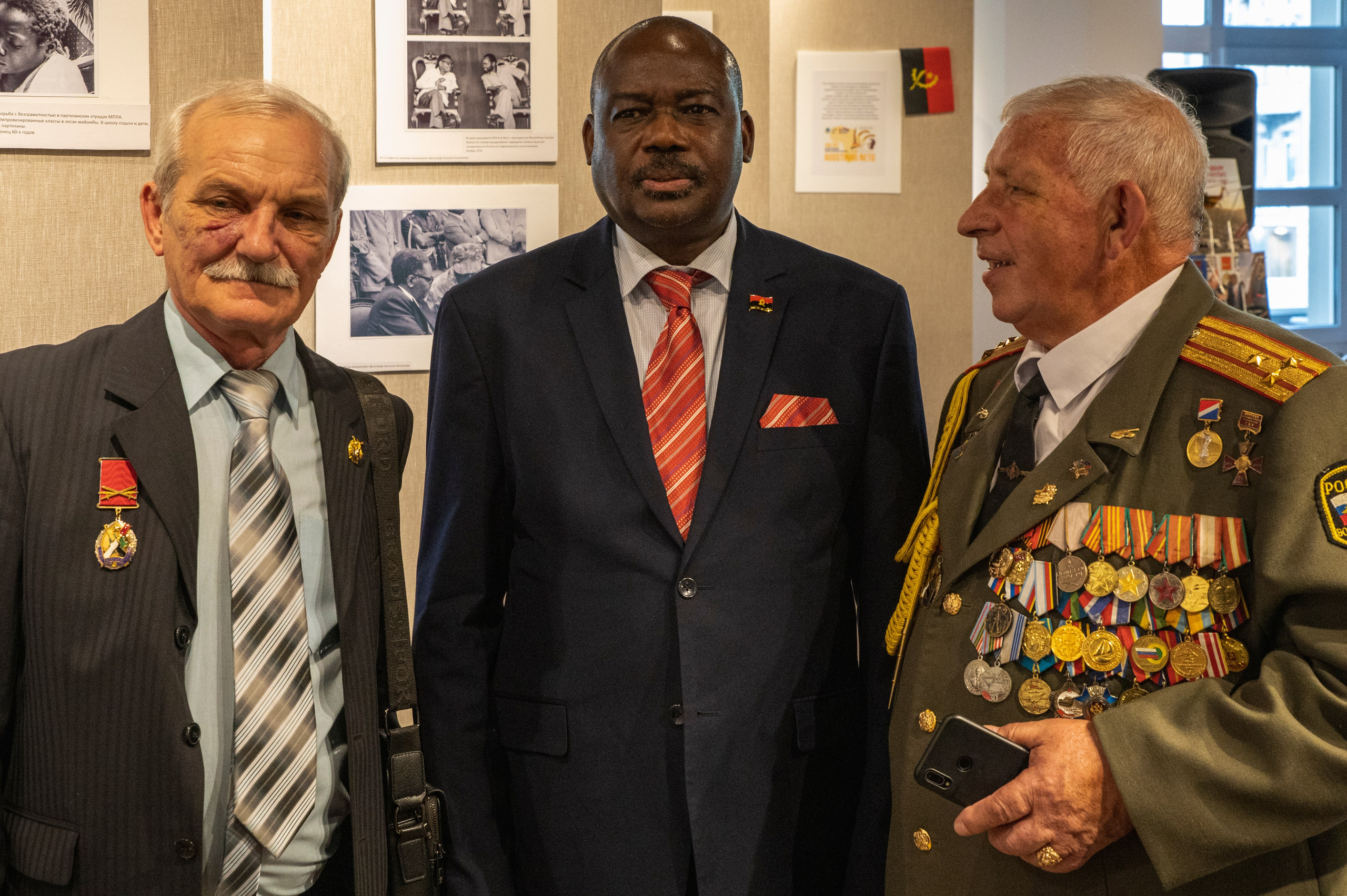 Ветераны Анголы «От прошлого к настоящему». Фотограф Роман Адлер