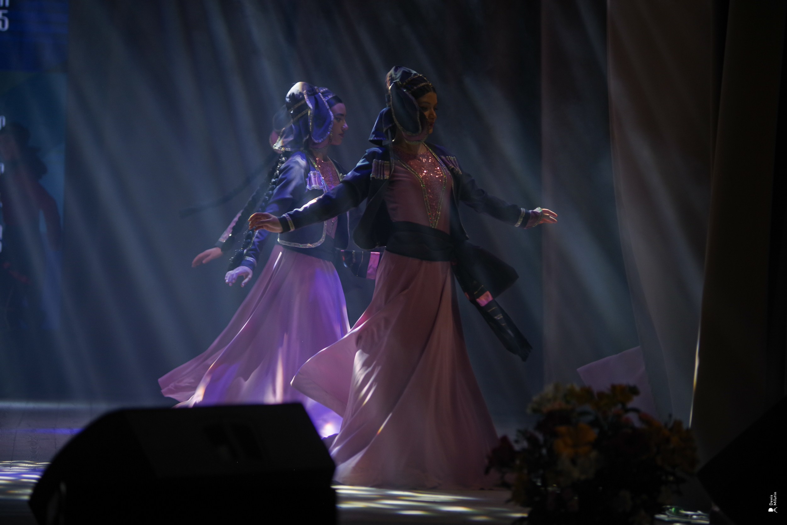 Танцы в Хоби. Портретный фотограф Денис Милютин