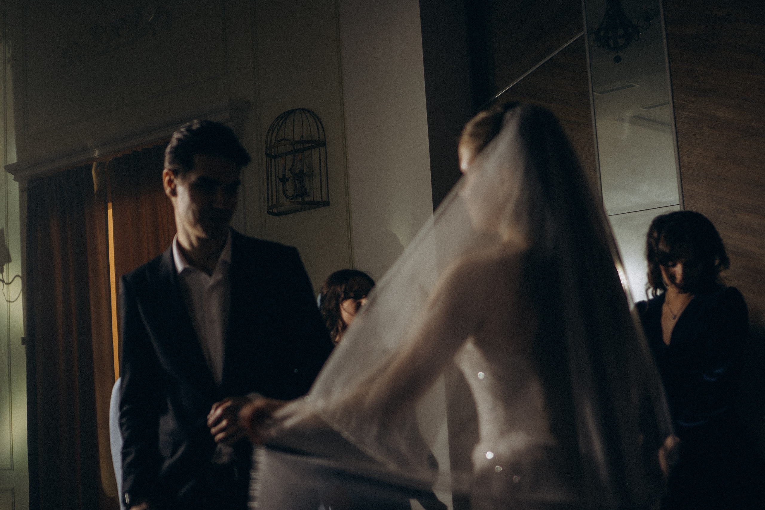 СВАДЕБНАЯ СЬЕМКА СБОРОВ В ОТЕЛЕ И ВЫЕЗД НА ЦЕРЕМОНИЮ (СНЯТО В СИБИРЕ В НИЖНЕВАРТОВСКЕ). Профессиональный фотограф, Санкт-Петербург — Виктория Богомолова