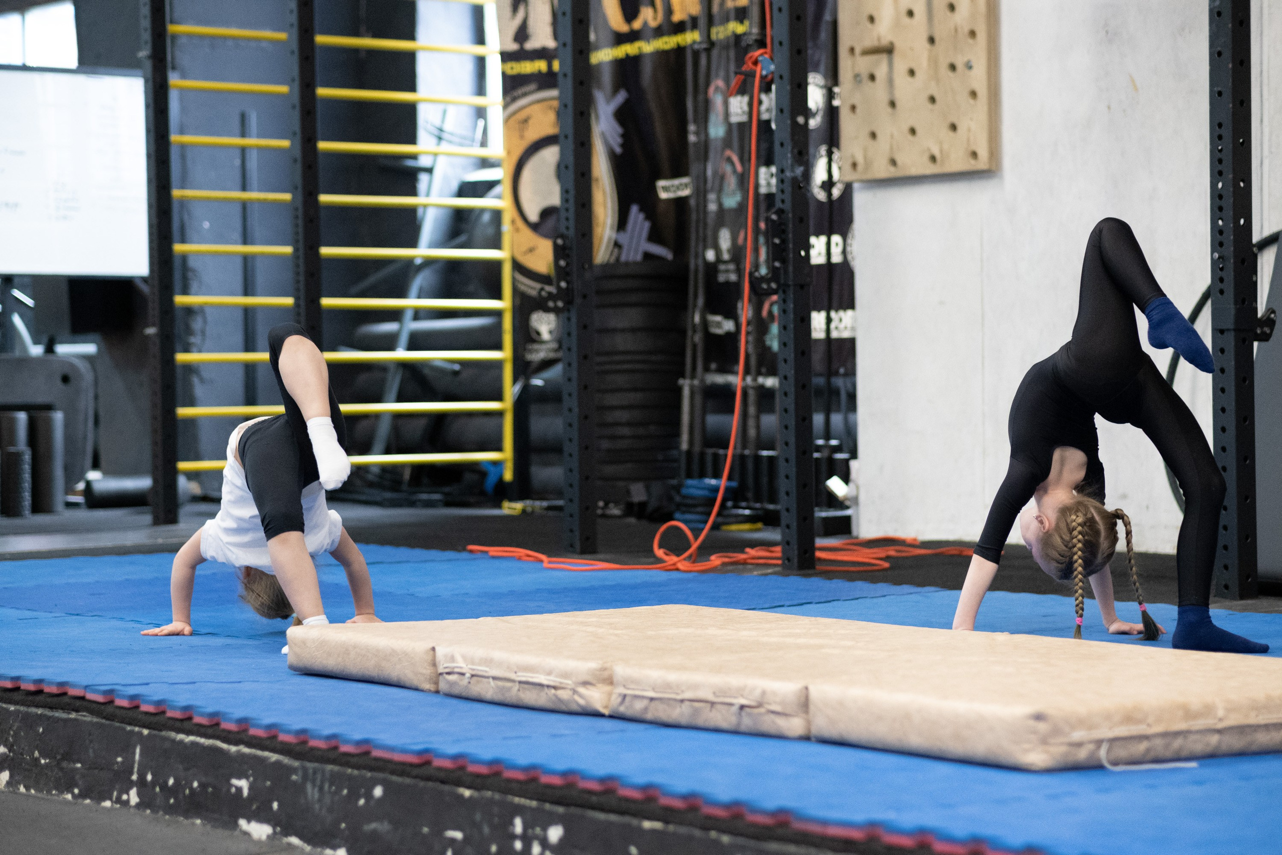 Внутриклубные соревнования по воздушной гимнастике 02.04.23