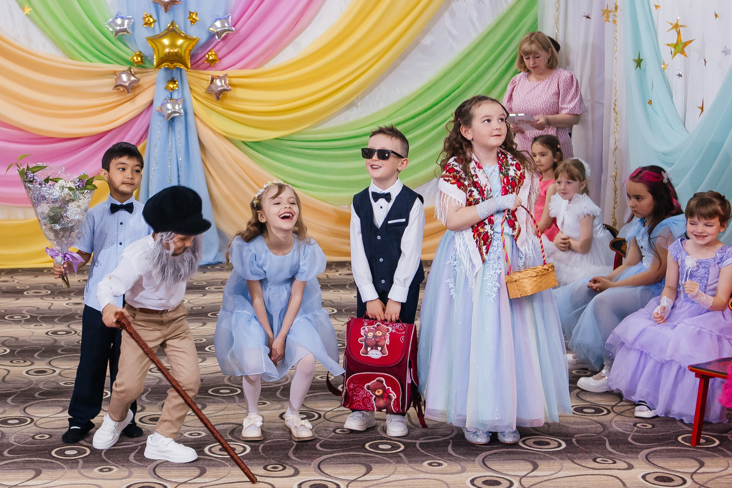 Д/с Сказка Выпускной. Свадебный, семейный фотограф. Выпускные альбомы в Коченёво / Новосибирск. Наталья Байкуш