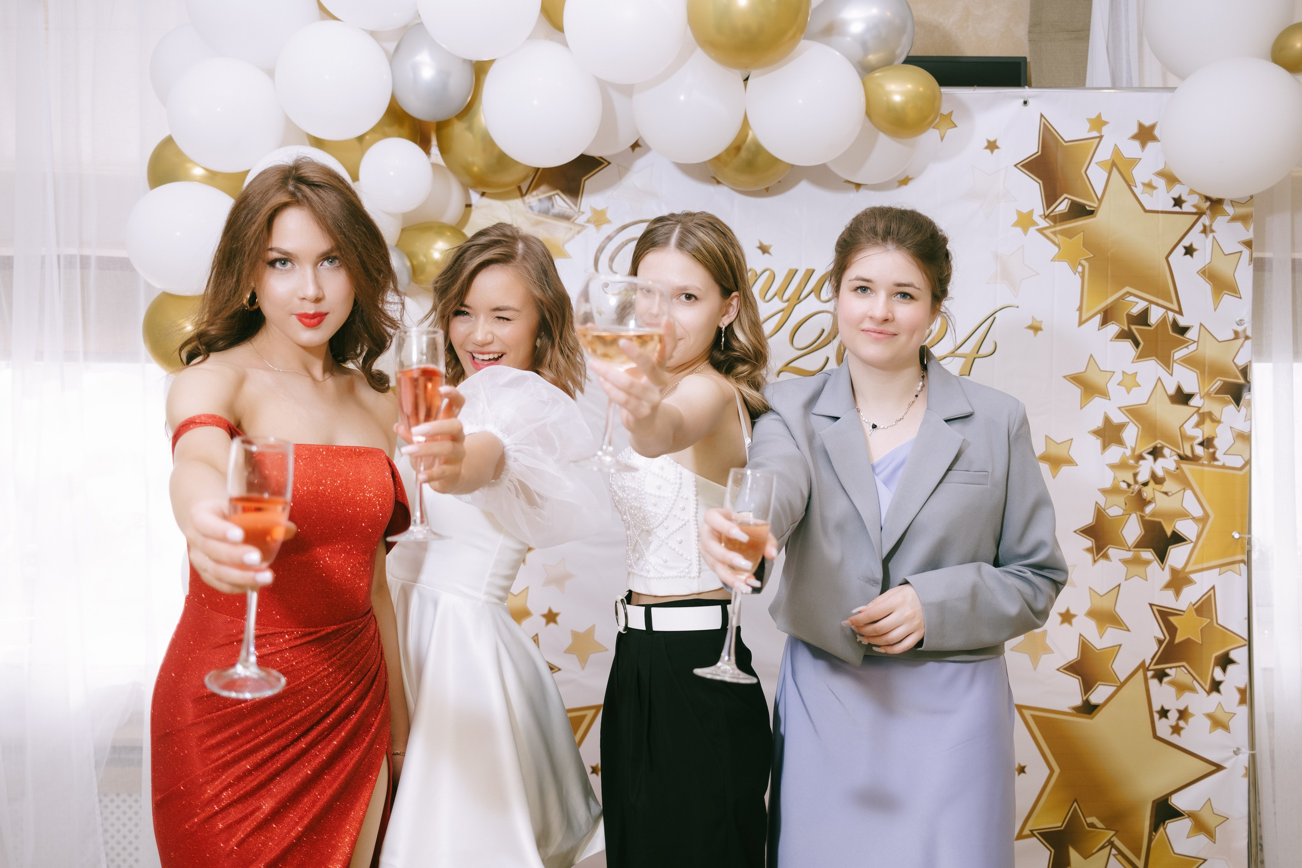 Выпускной школа 33. Свадебный и репортажной фотограф Денис Ожигин в Краснодаре и Краснодарском крае