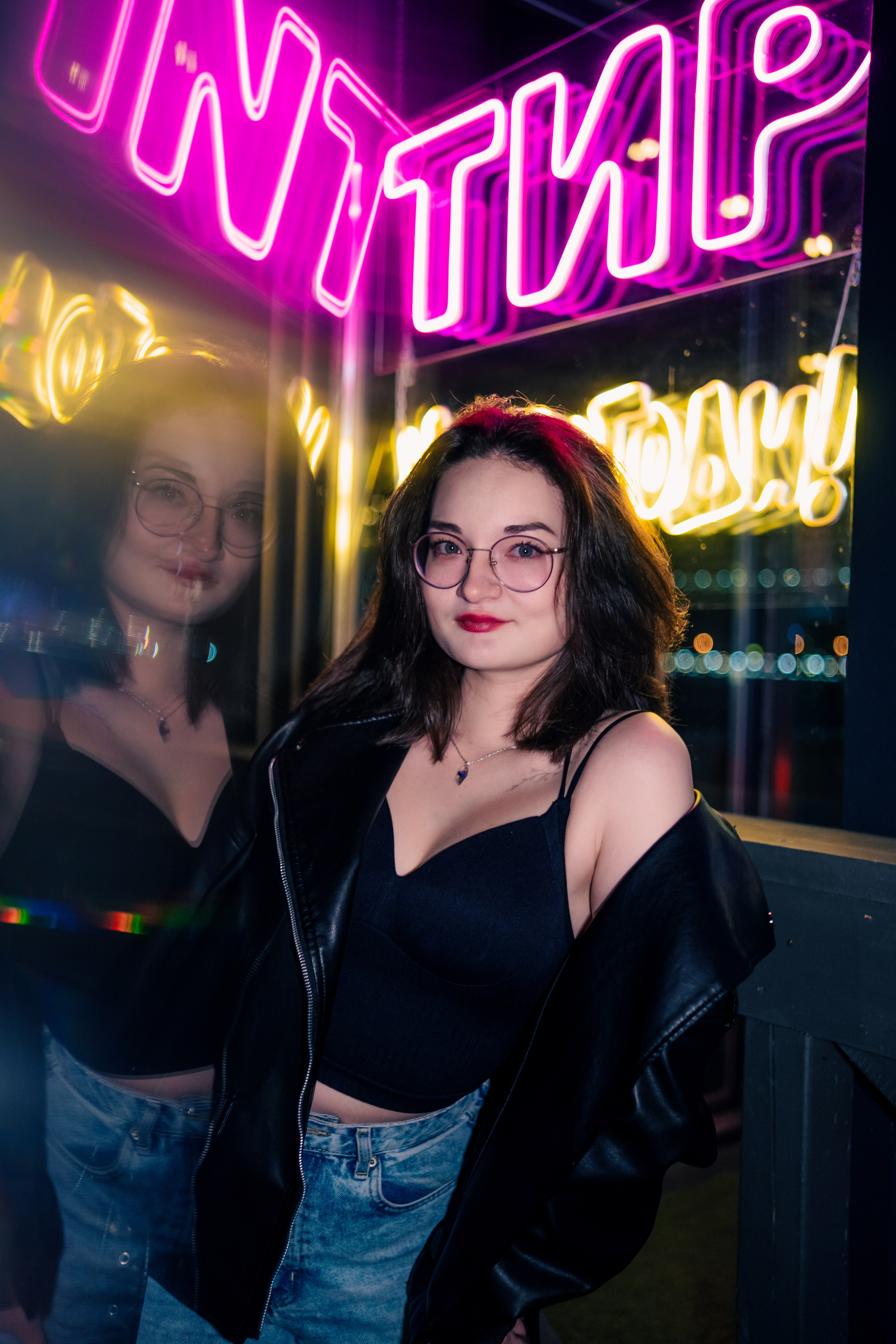 Юля | Палитра неоновых огней. Felixtones