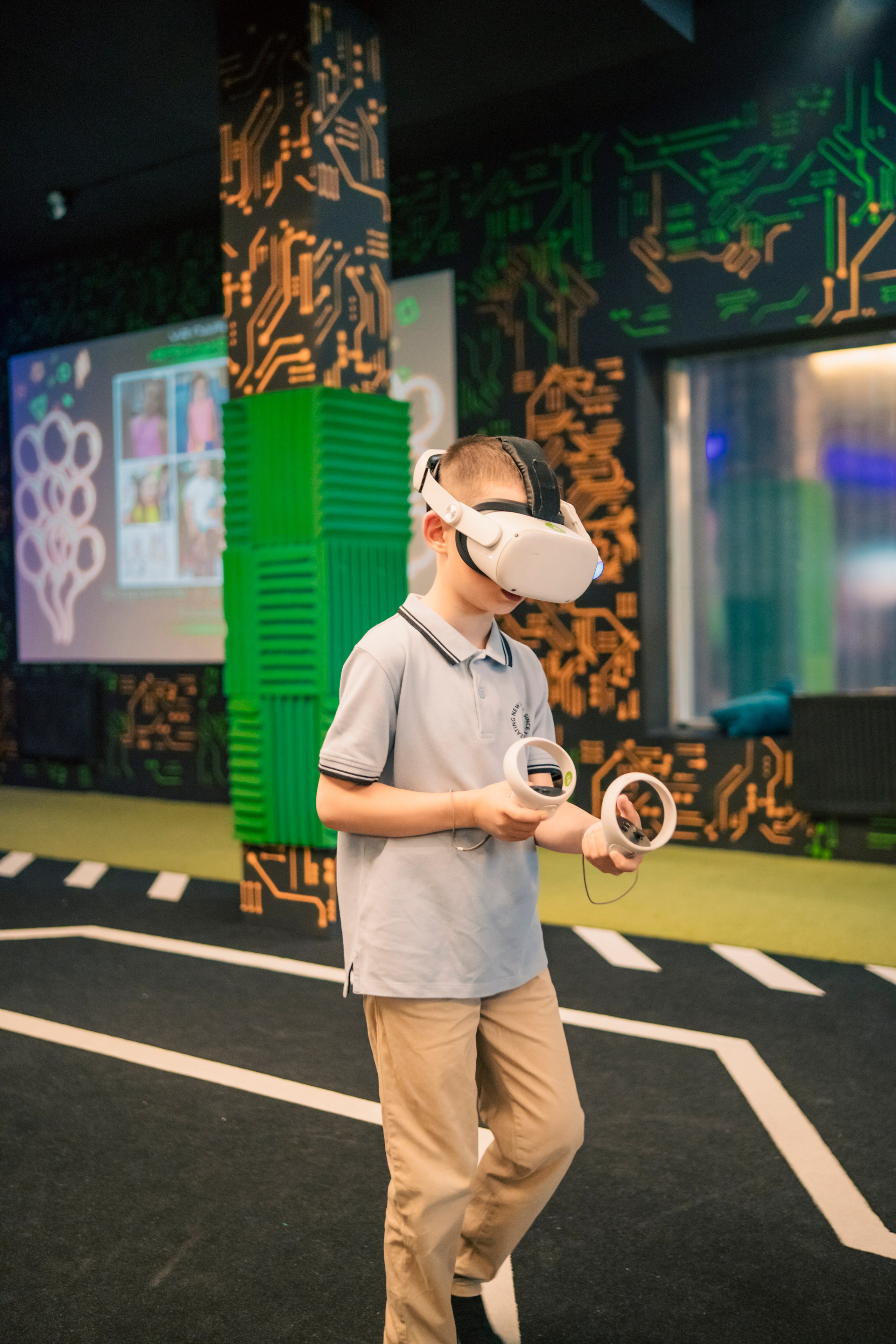 VR April-May. Felixtones