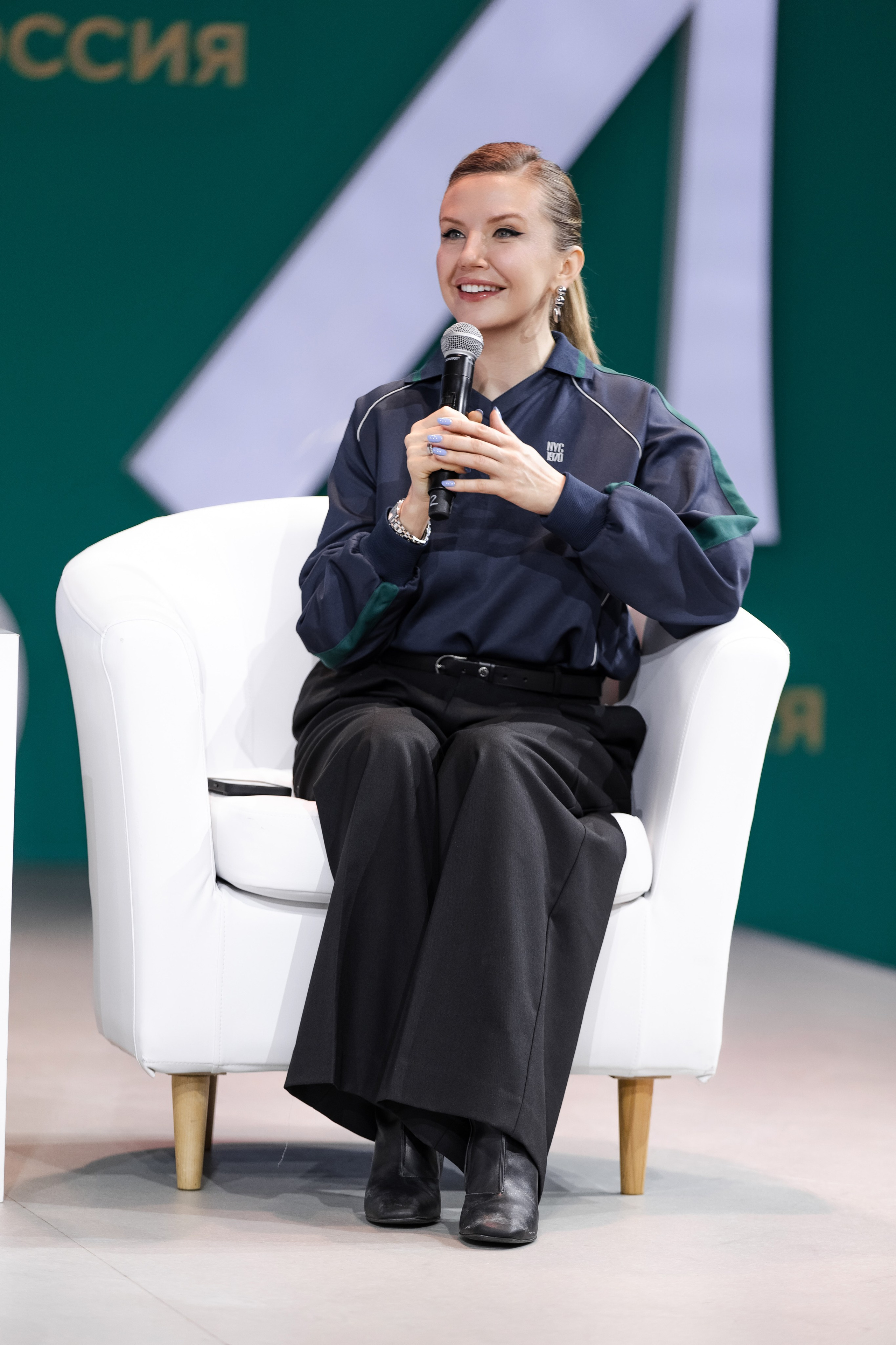 Выставка Россия: наша культура. Свадебный репортажный фотограф в Москве