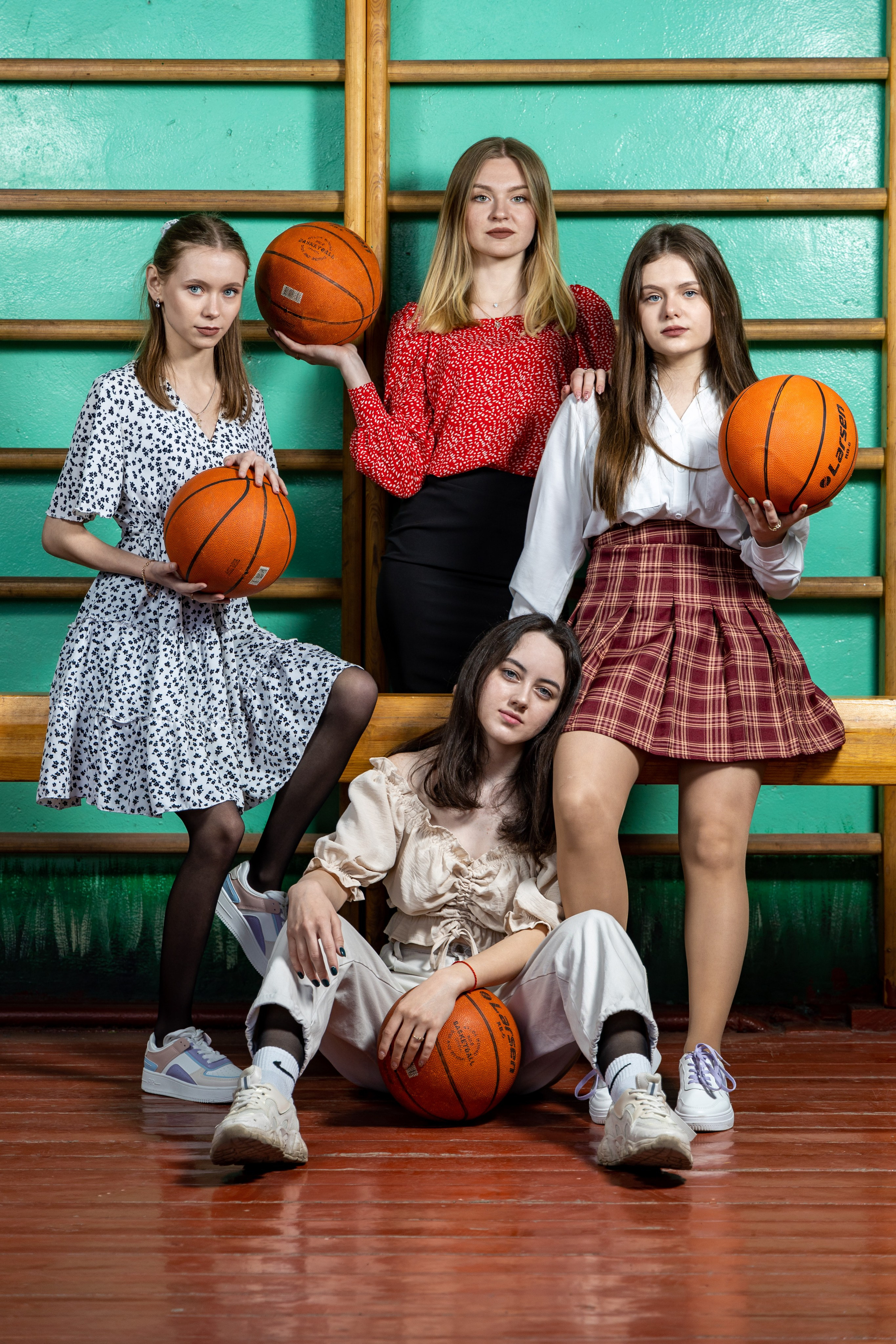 Выпускной альбом 11 класс Гуково. Фотограф Гуково Григорий Новиков novikov.foto