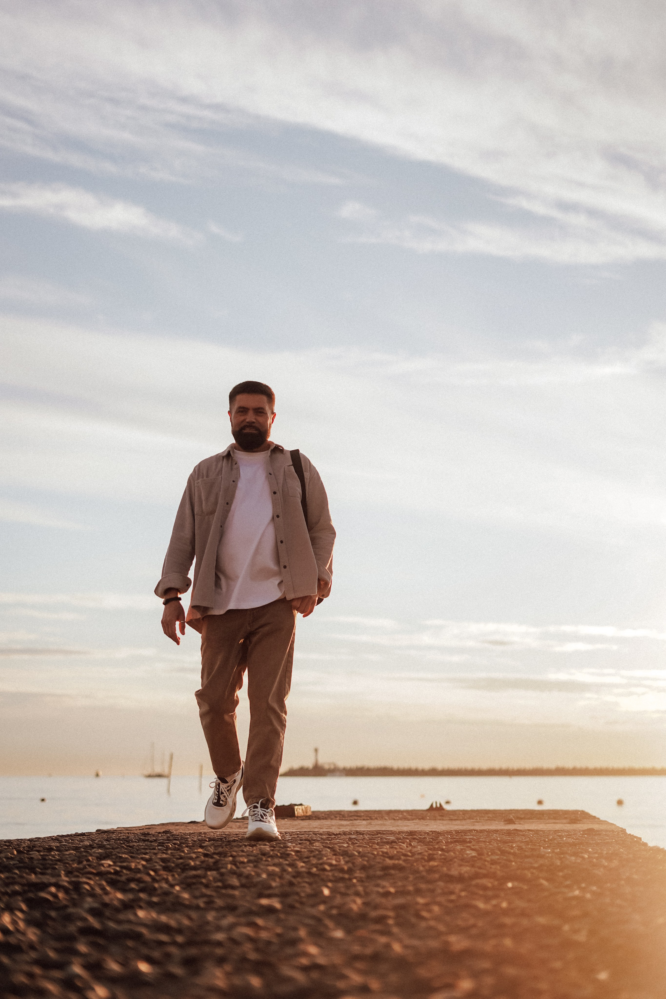 Фотосессия для Николая в морпорту и на ж/д вокзале Сочи. Фотограф в Сочи и Абхазии | Фототуры | September Air