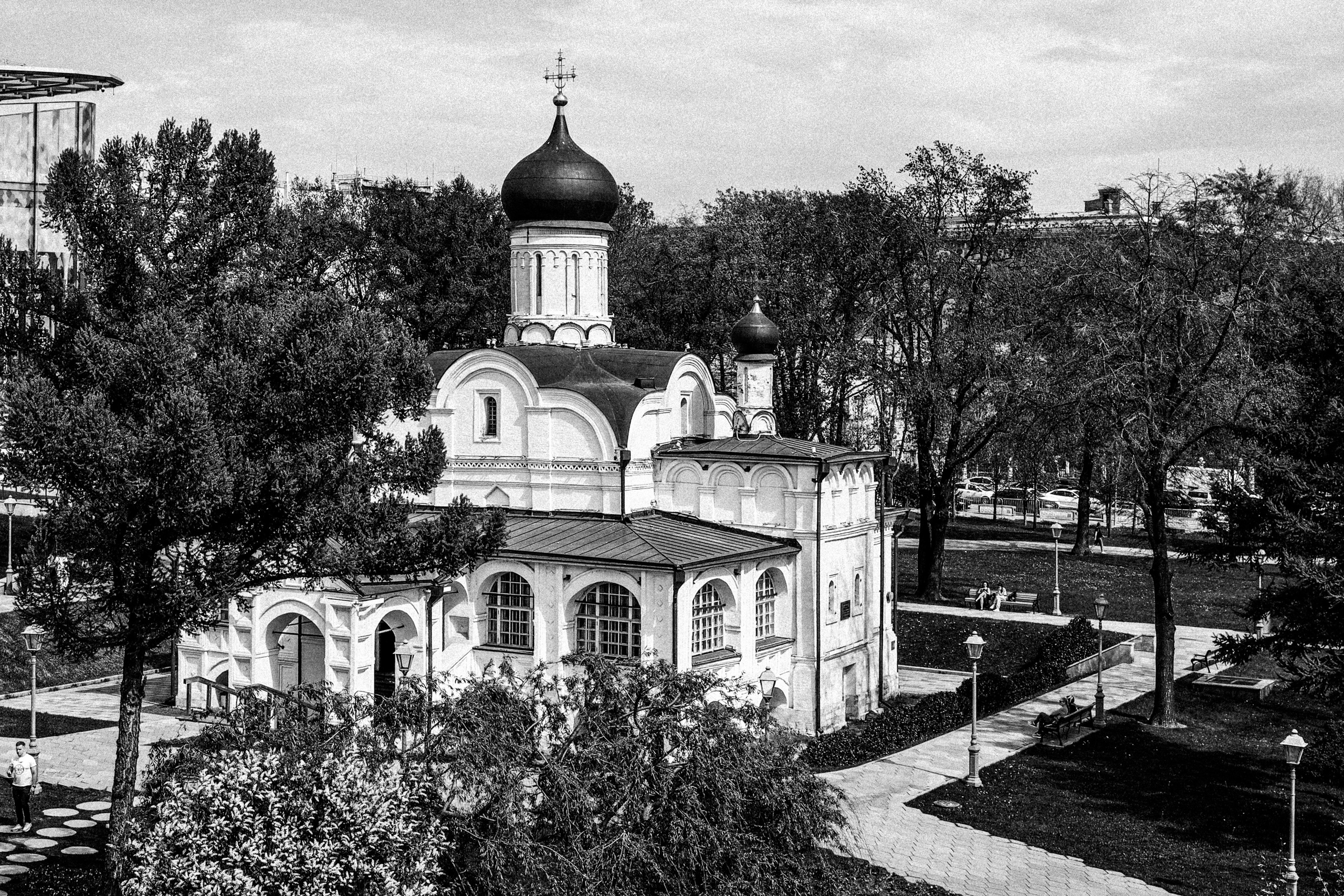 Весна 2026 ЧБ. Фотограф в Москве — Рина Серёгина