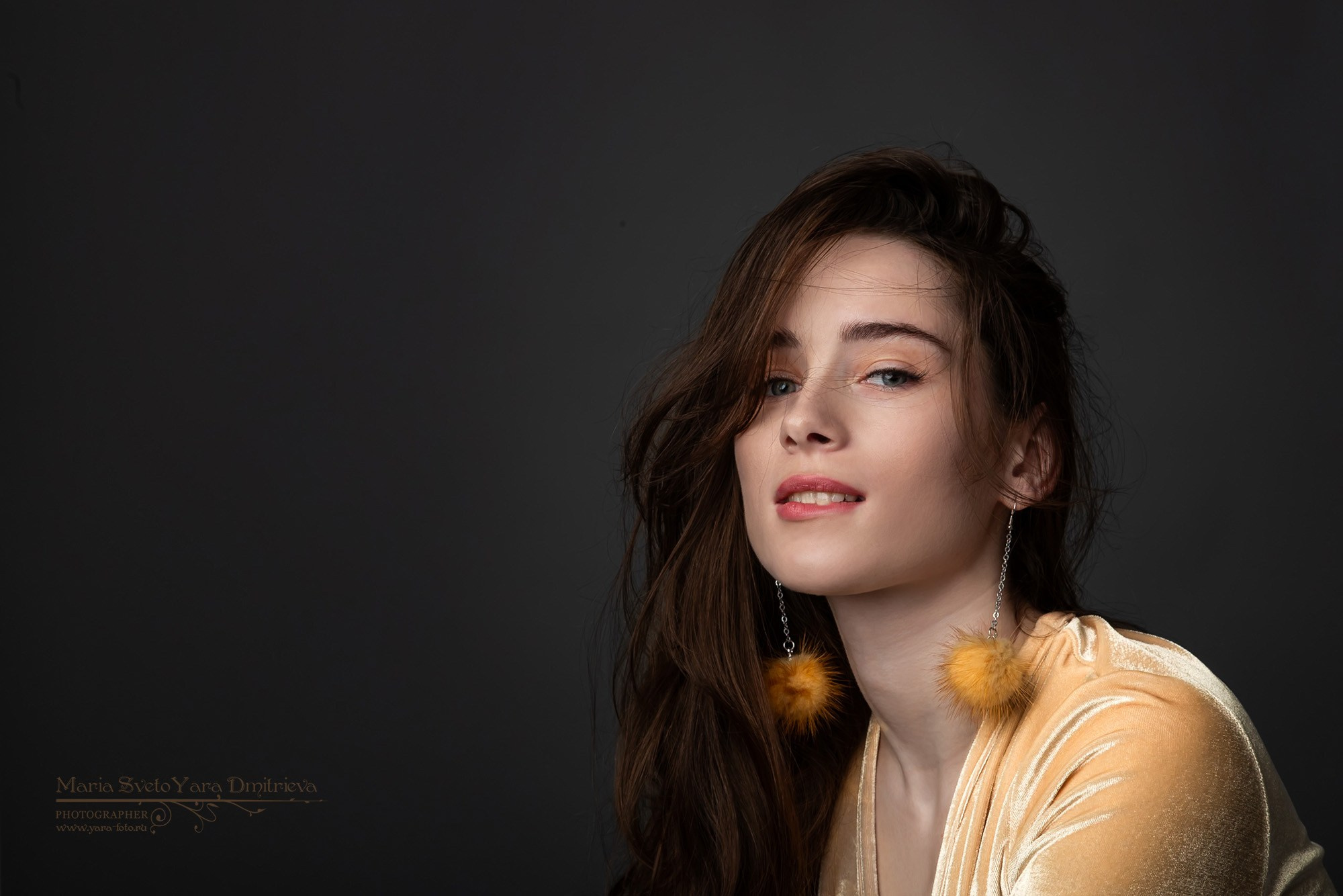 стилизованные портретные фотосессии для женщин 35+ в Симферополе