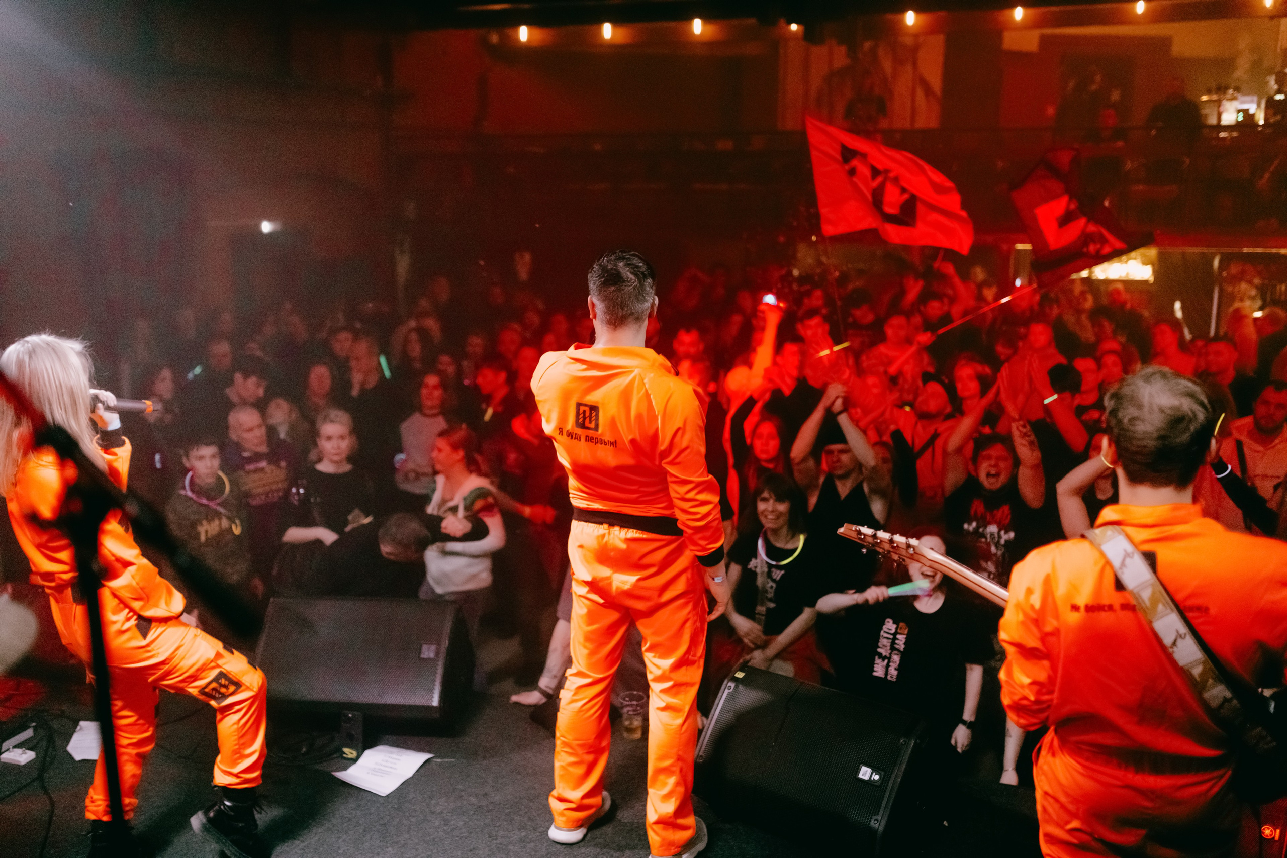 ПОСЛЕДНИЙ ПИОНЕР. Фотограф Елена Богачева (lenalena_na_na_na)